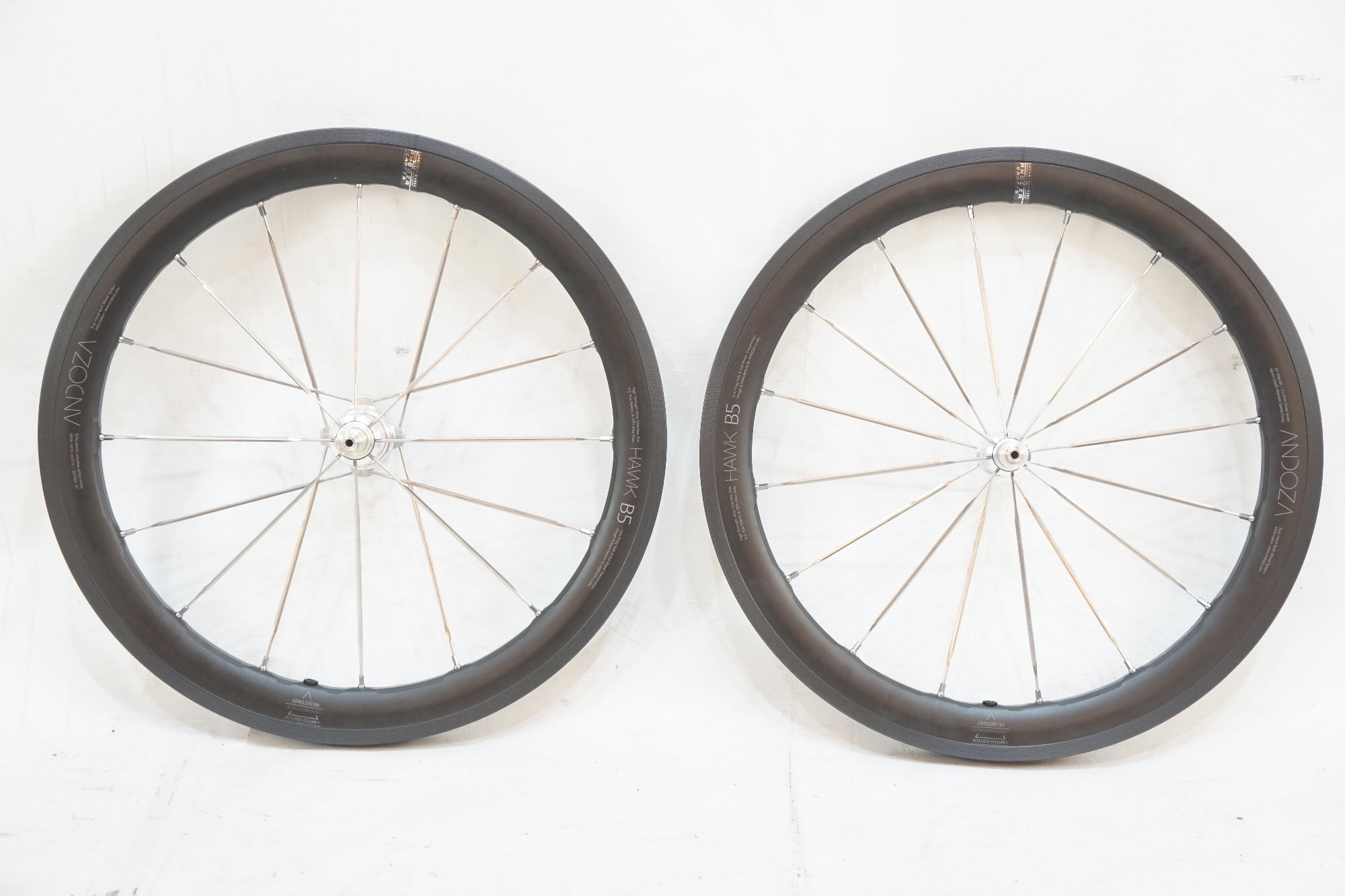 ANDOZA 「アンドザ」 HAWK B5 カンパ11速 ホイールセット / バイチャリ浦和ベース
