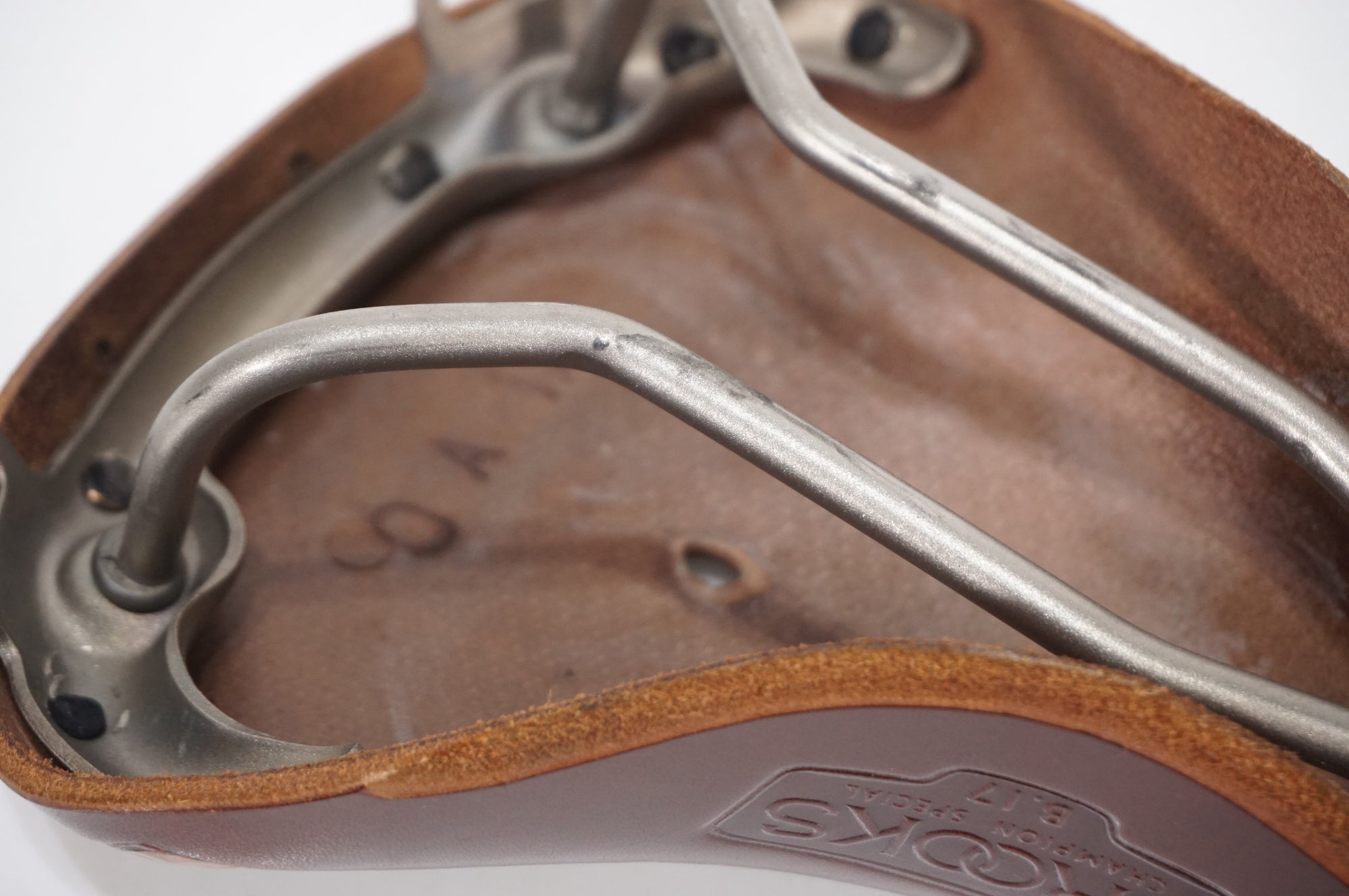 BROOKS 「ブルックス」 B17 CHAMPION SPECIAL TITANIUM サドル / AKIBA店