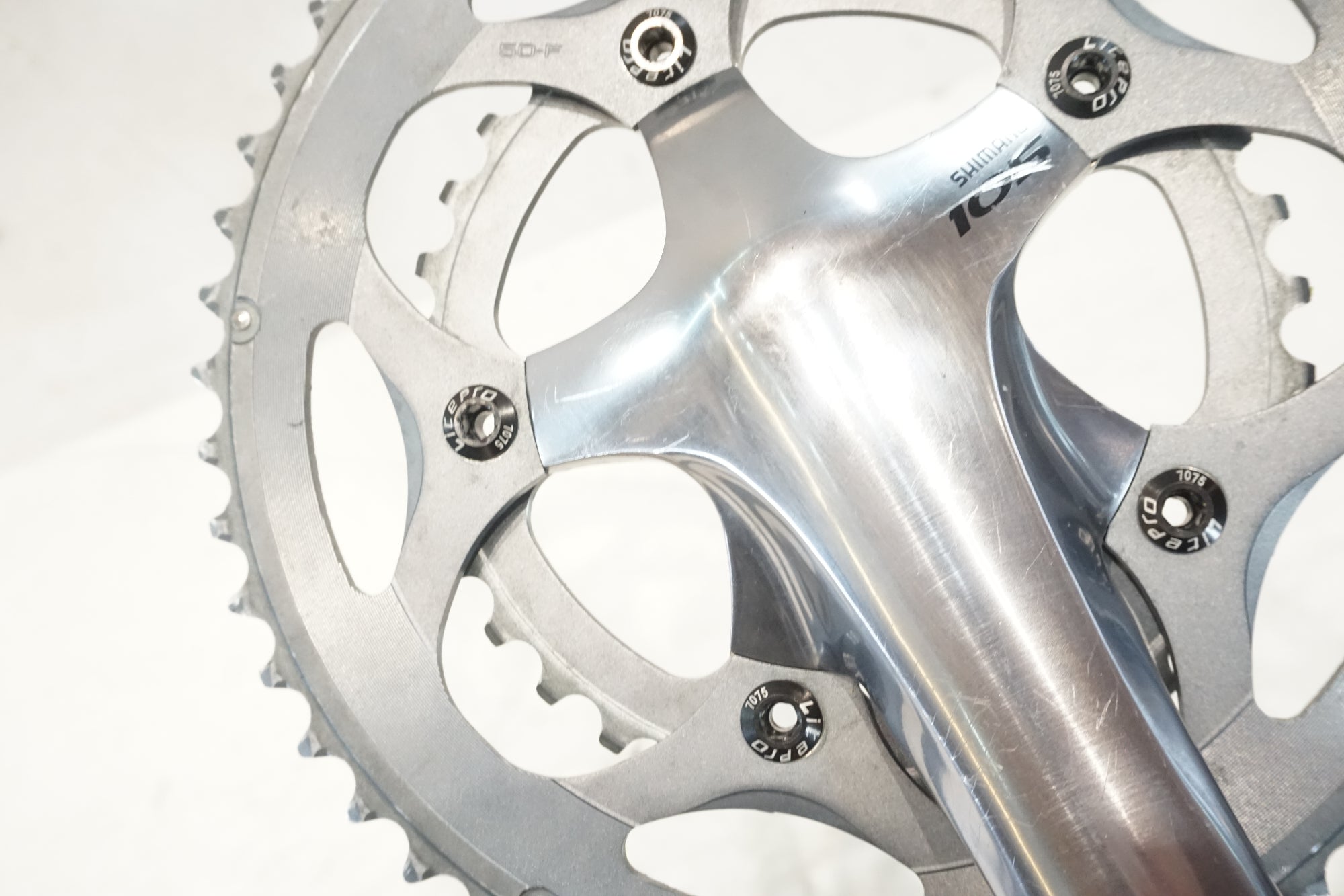shimano　シマノ 105　クランク　FC-5600　　シルバー　約720g SHIMANO 「シマノ」 105 FC-5600 50-34T 170mm クランクセット