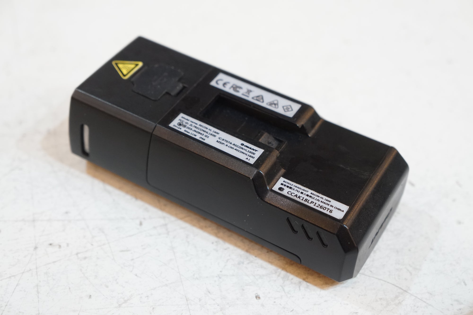 RECON 「リーコン」 HL 1600 フロントライト / バイチャリ浦和ベース