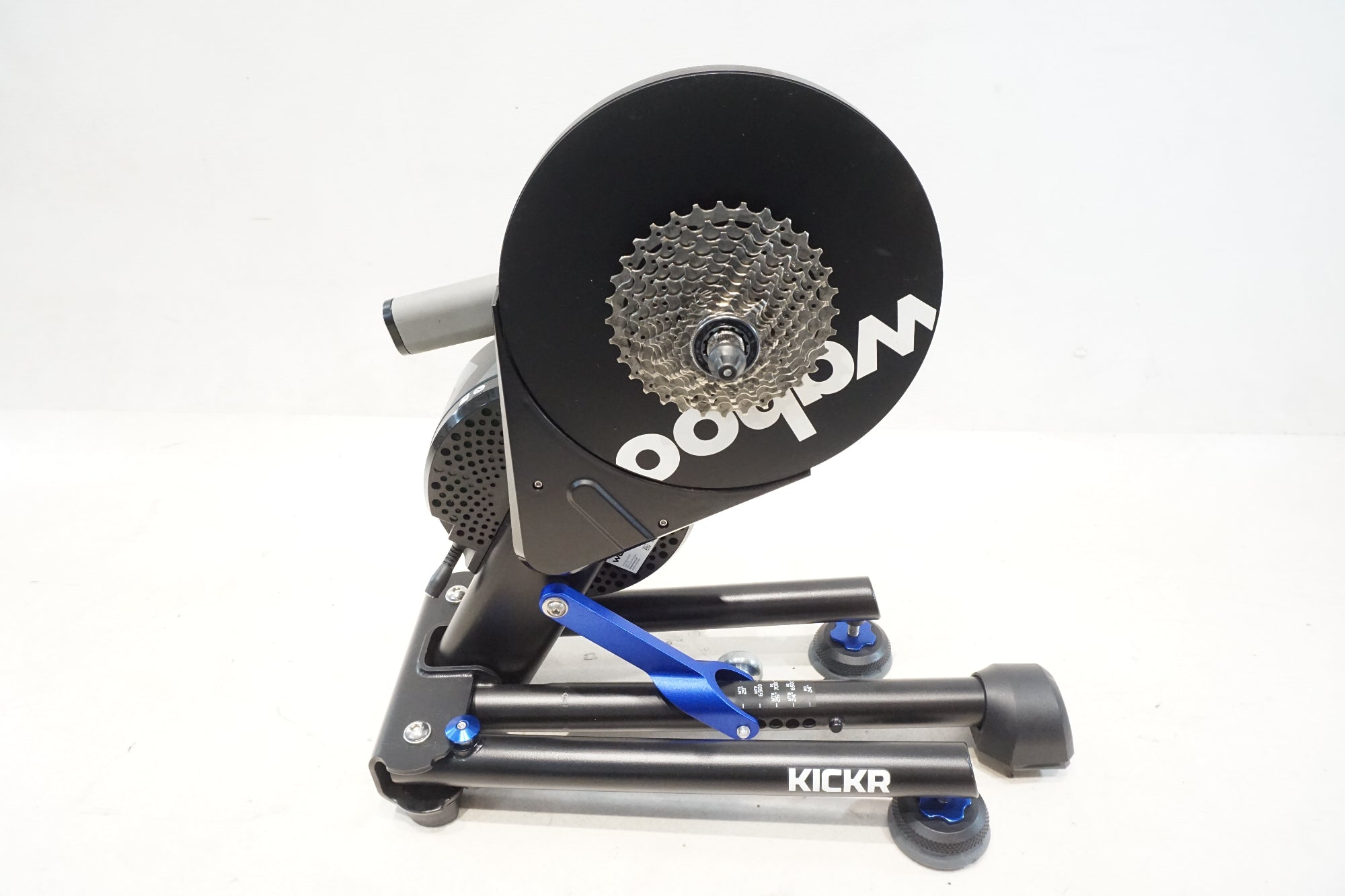 WAHOO 「ワフー」 KICKR V5 サイクルトレーナー / 横浜戸塚店