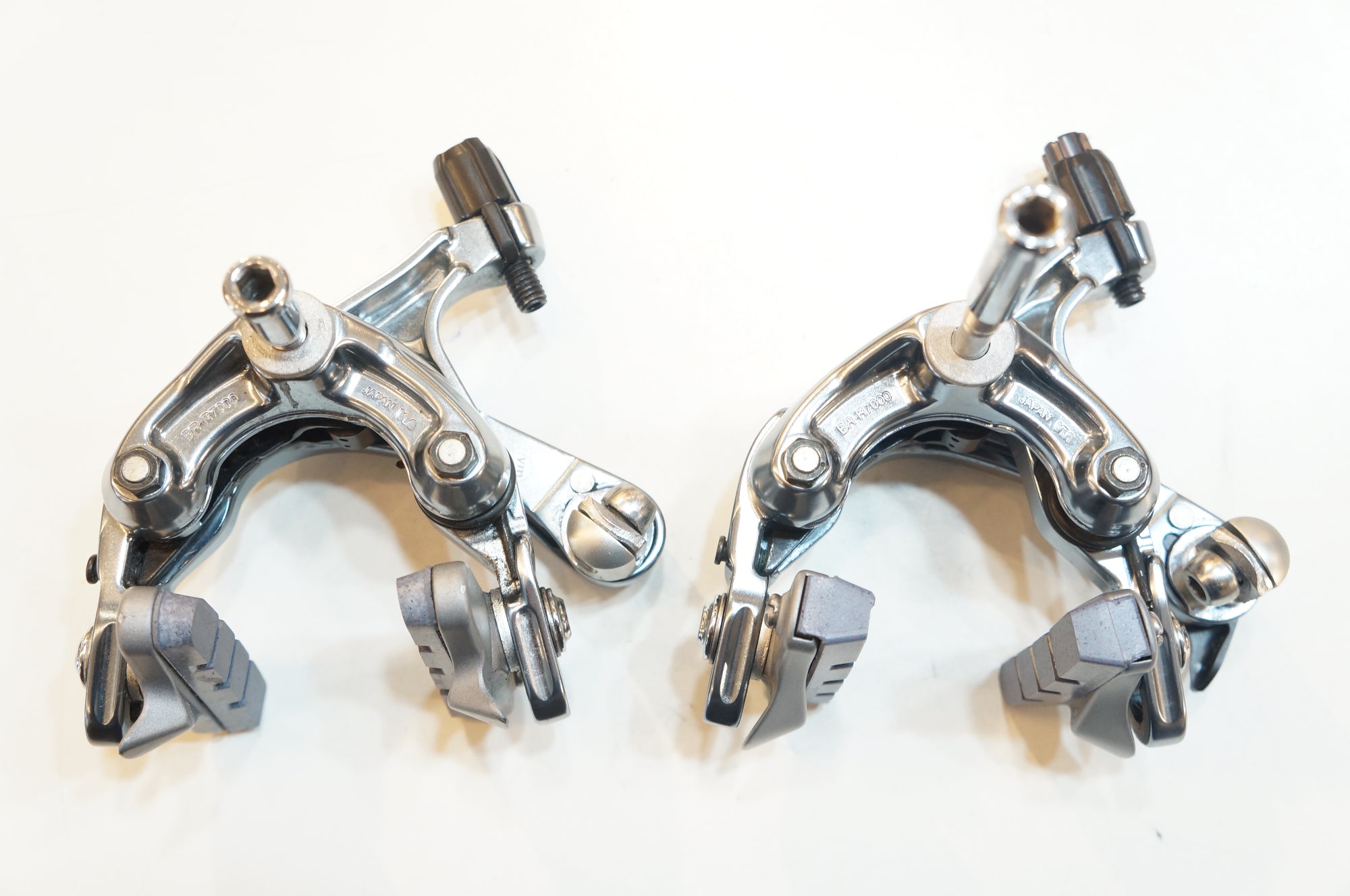 【美品】Shimano105 BR-R7000 キャリパーブレーキセット SHIMANO 「シマノ」 105 BR-R7000 キャリパーブレーキセット
