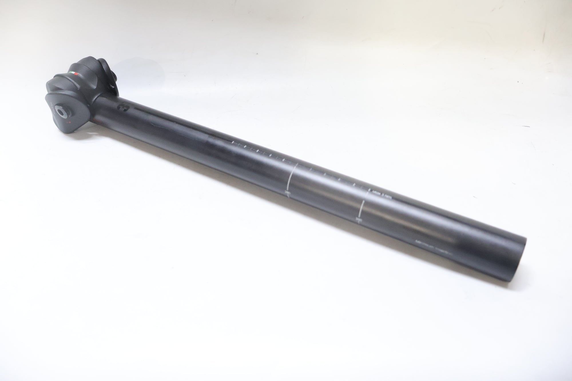 3T 「スリーティー」 ZERO 25 TEAM STEALTH Φ27.2 350mm カーボンシートポスト / 高知店