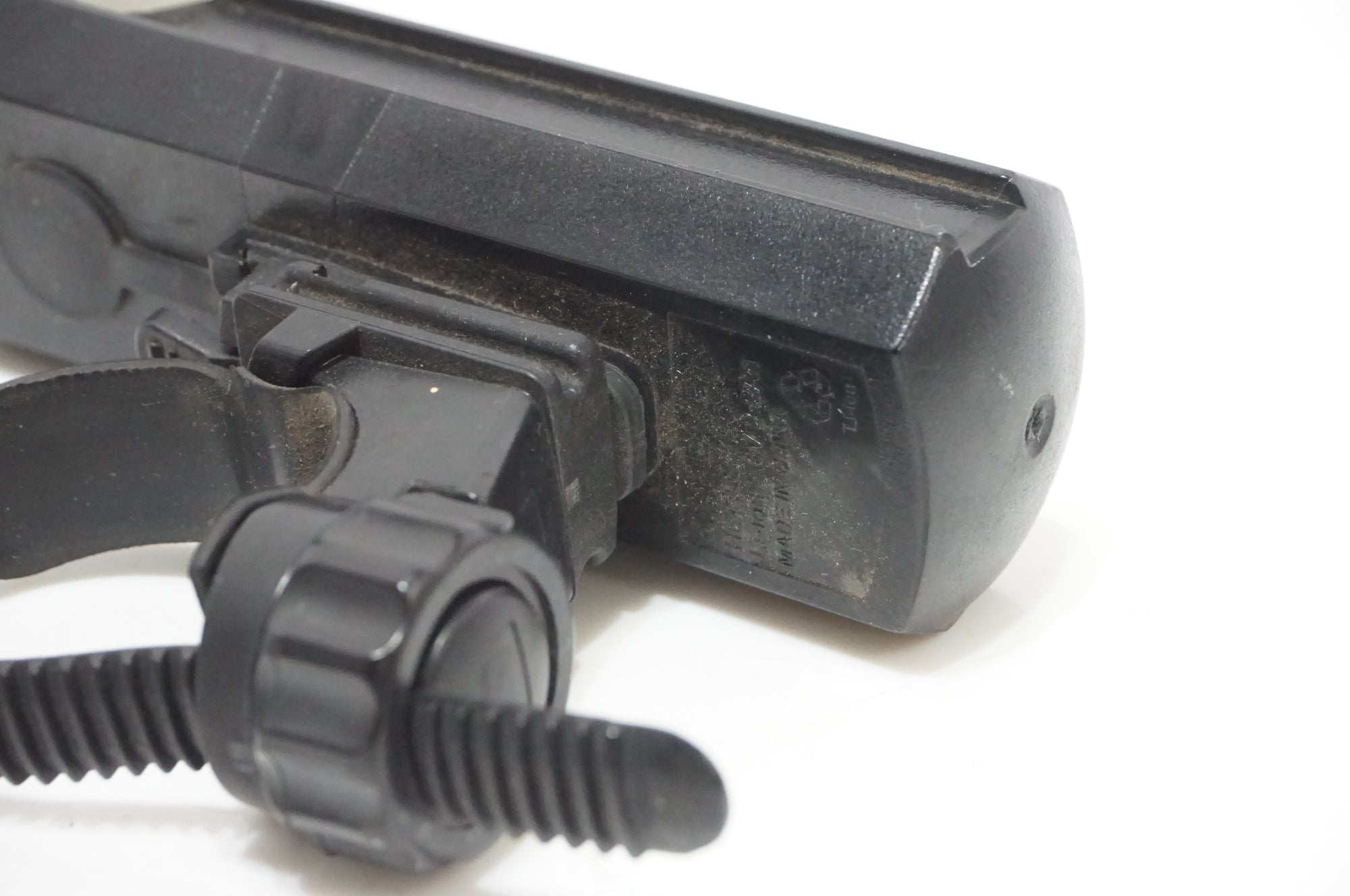 CATEYE 「キャットアイ」 AMPP300 フロントライト / AKIBA店