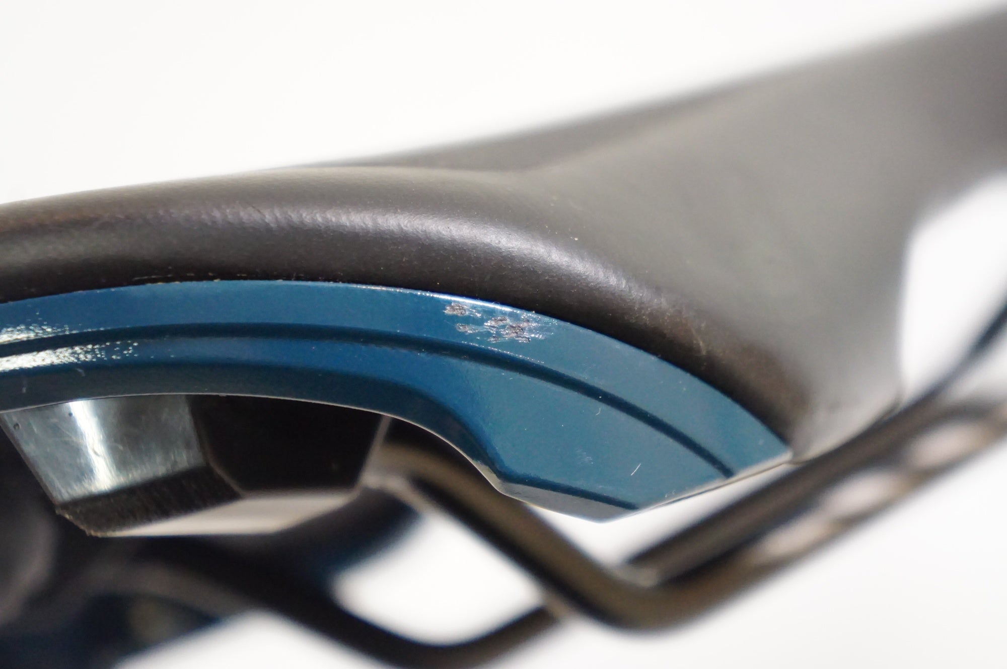 SYNCROS 「シンクロス」 FL2.5 サドル / 熊谷本店