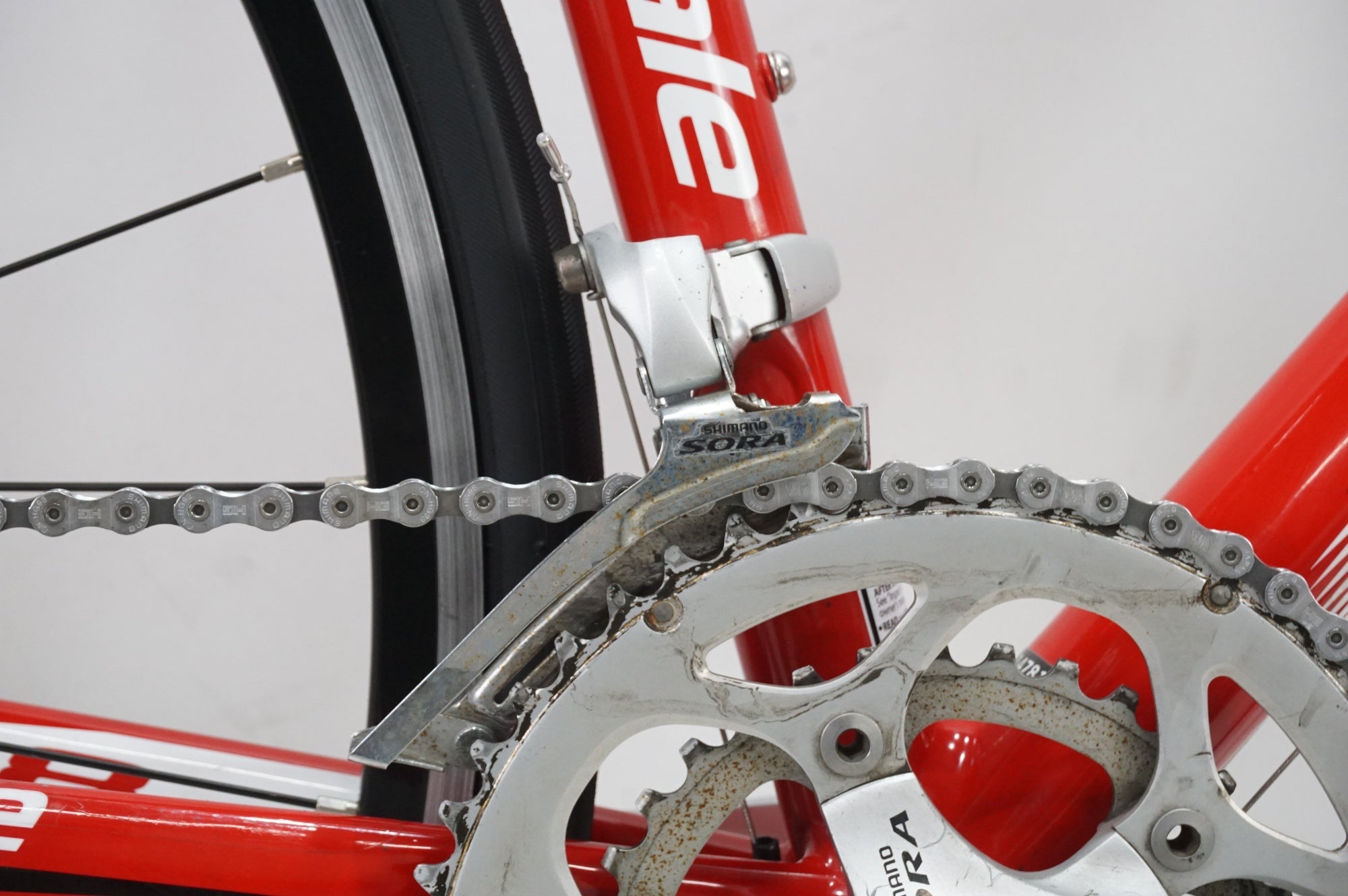 キャノンデール　CAAD8 フィジークサドル　2011モデル　完成車 CANNONDALE 「キャノンデール」 CAAD8 7 SORA 2011年モデル