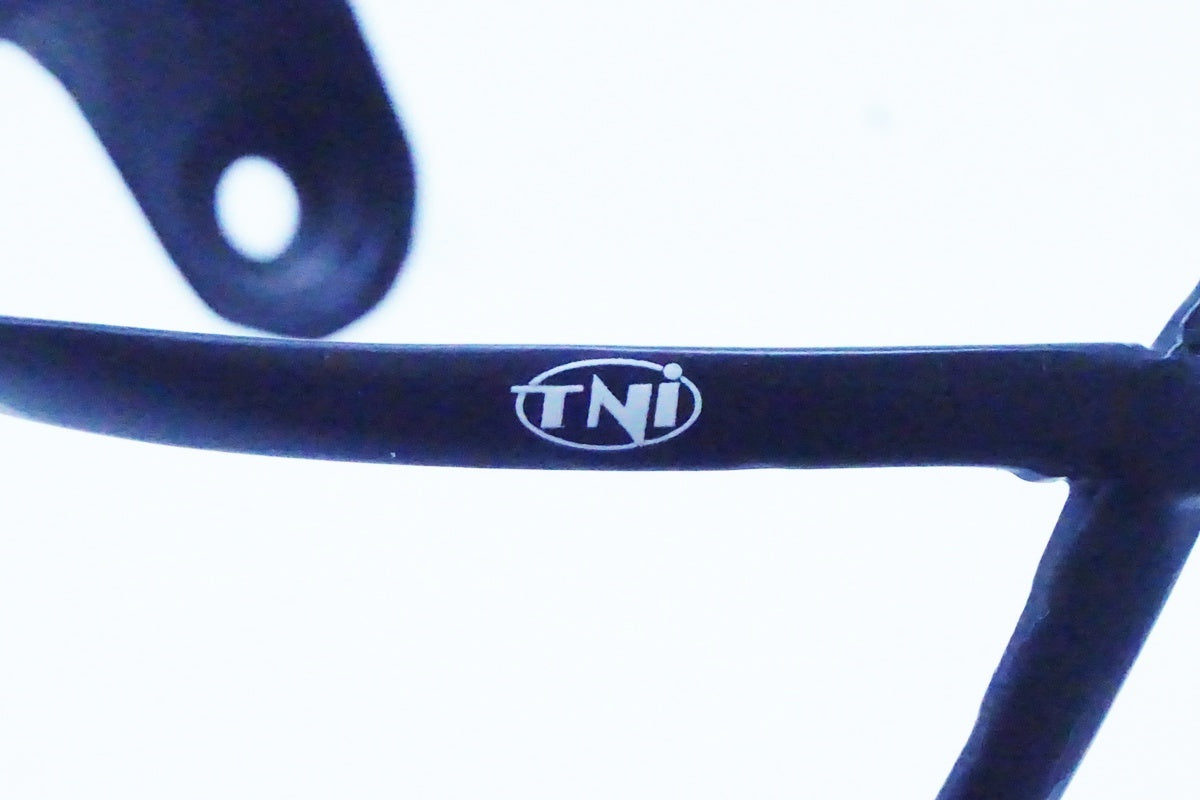 TNI「ティーエヌアイ」 カーボンボトルケージ/ 京都西院店