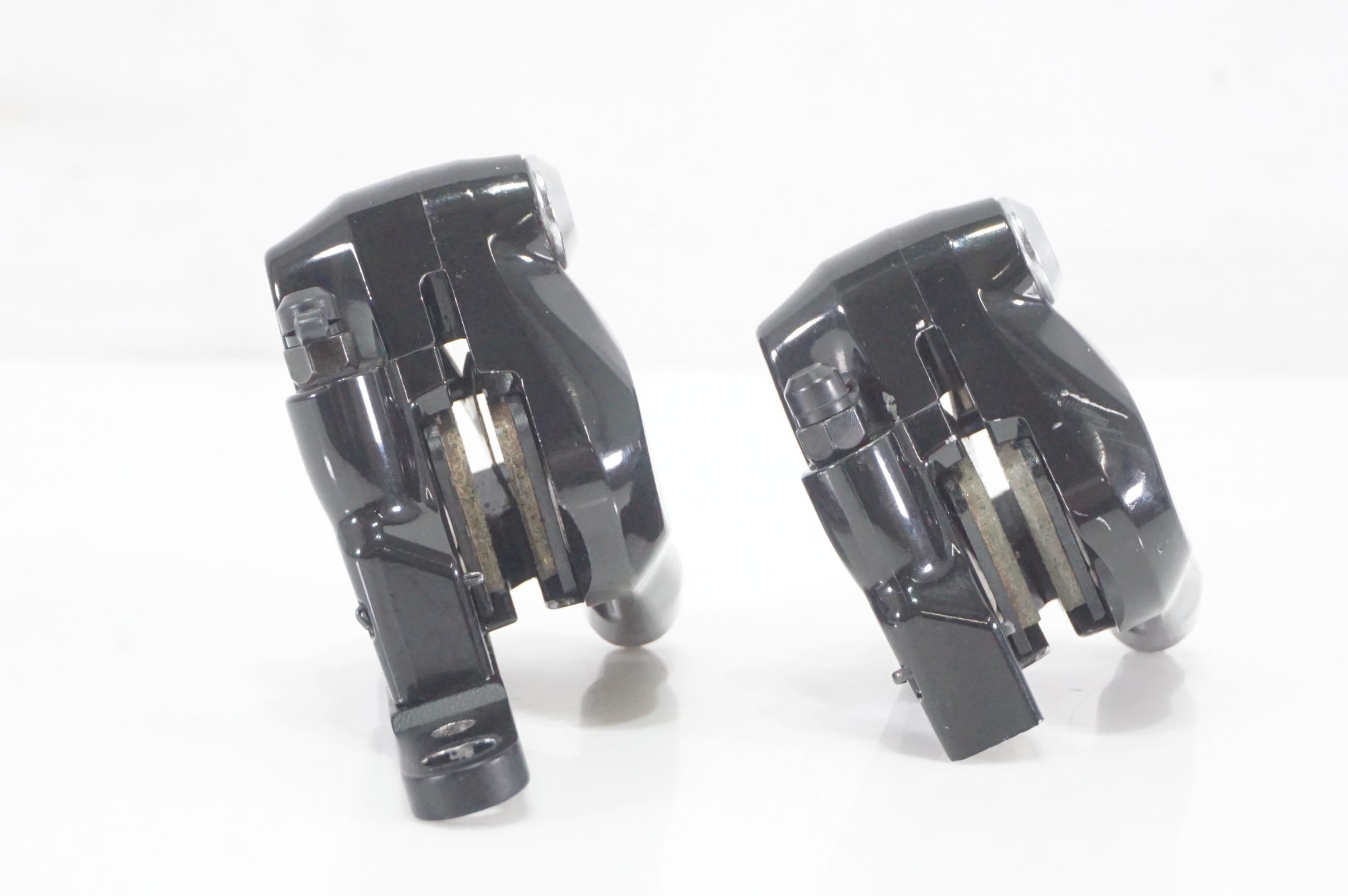 SHIMANO 「シマノ」 105 BR-R7070 ディスクブレーキセット / AKIBA店
