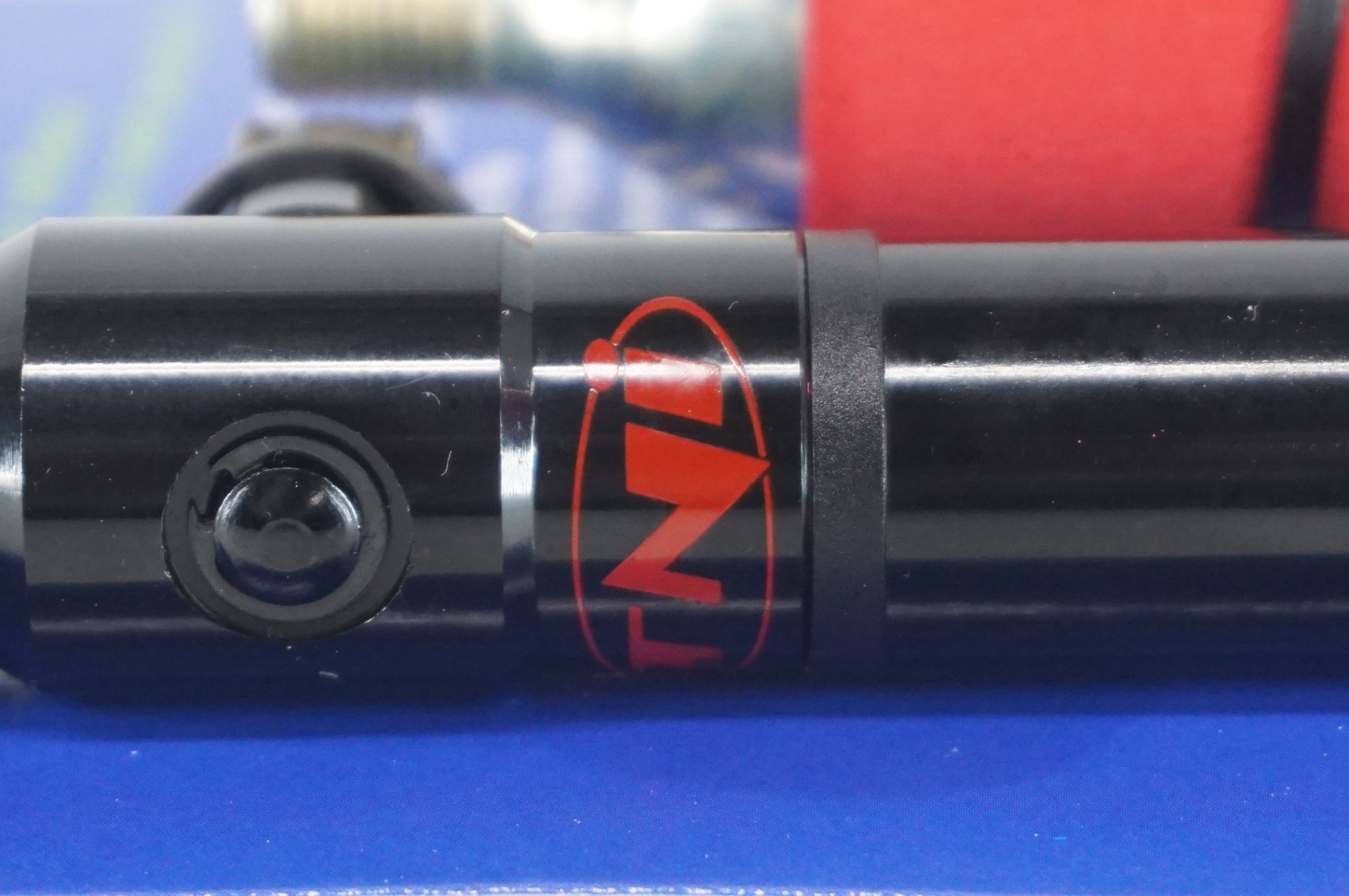 TNI 「ティーエヌアイ」 HYBRID PUMP ボンベセット / 阪急塚口店