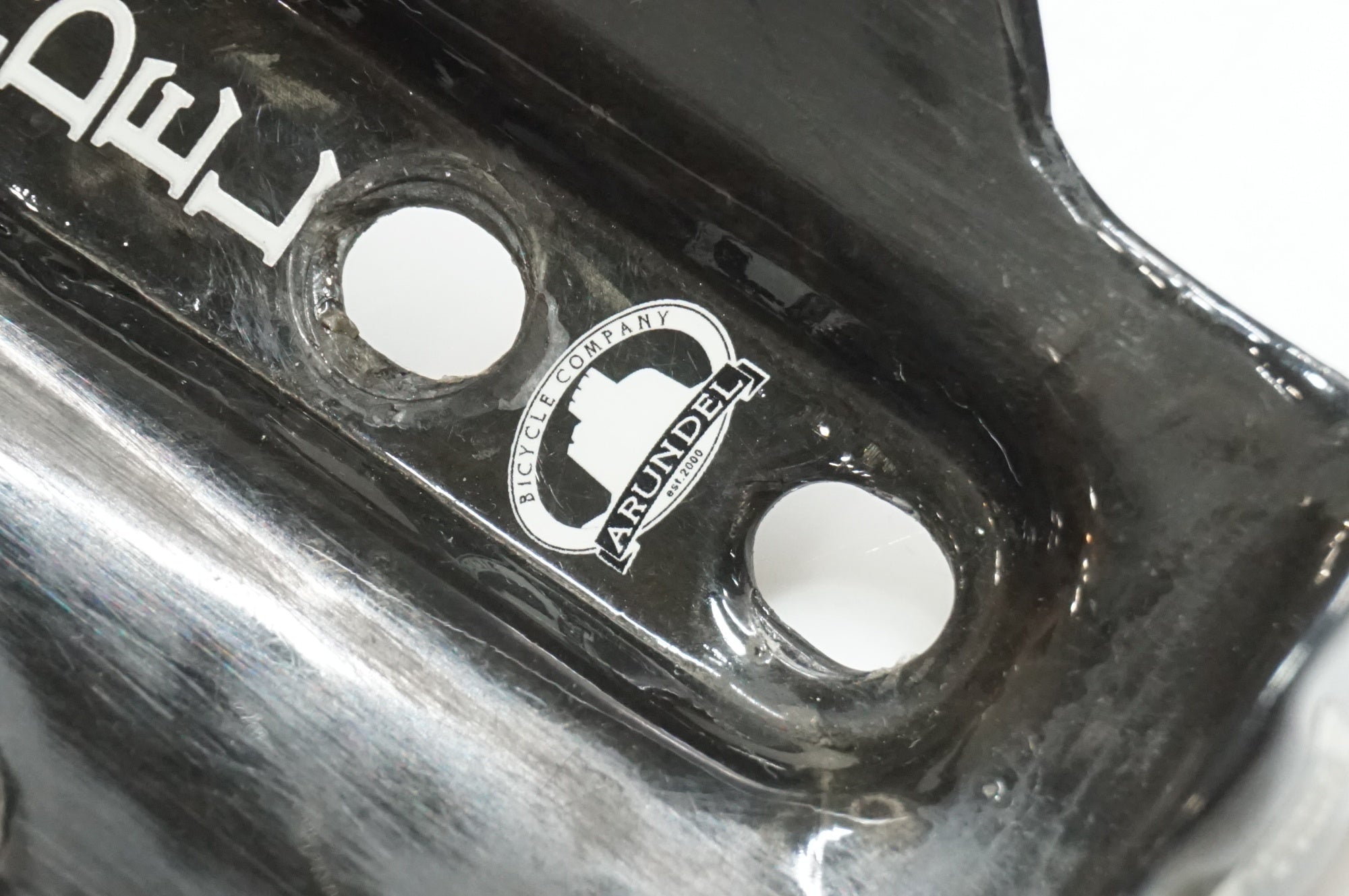 ARUNDEL 「アランデル」 カーボン ボトルケージ / 大宮店