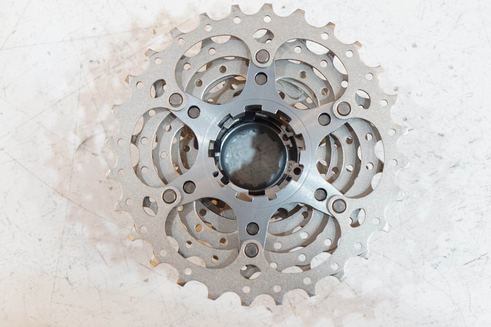 SHIMANO 「シマノ」 ULTEGRA CS-6700 11-28T スプロケット / バイチャリ浦和ベース