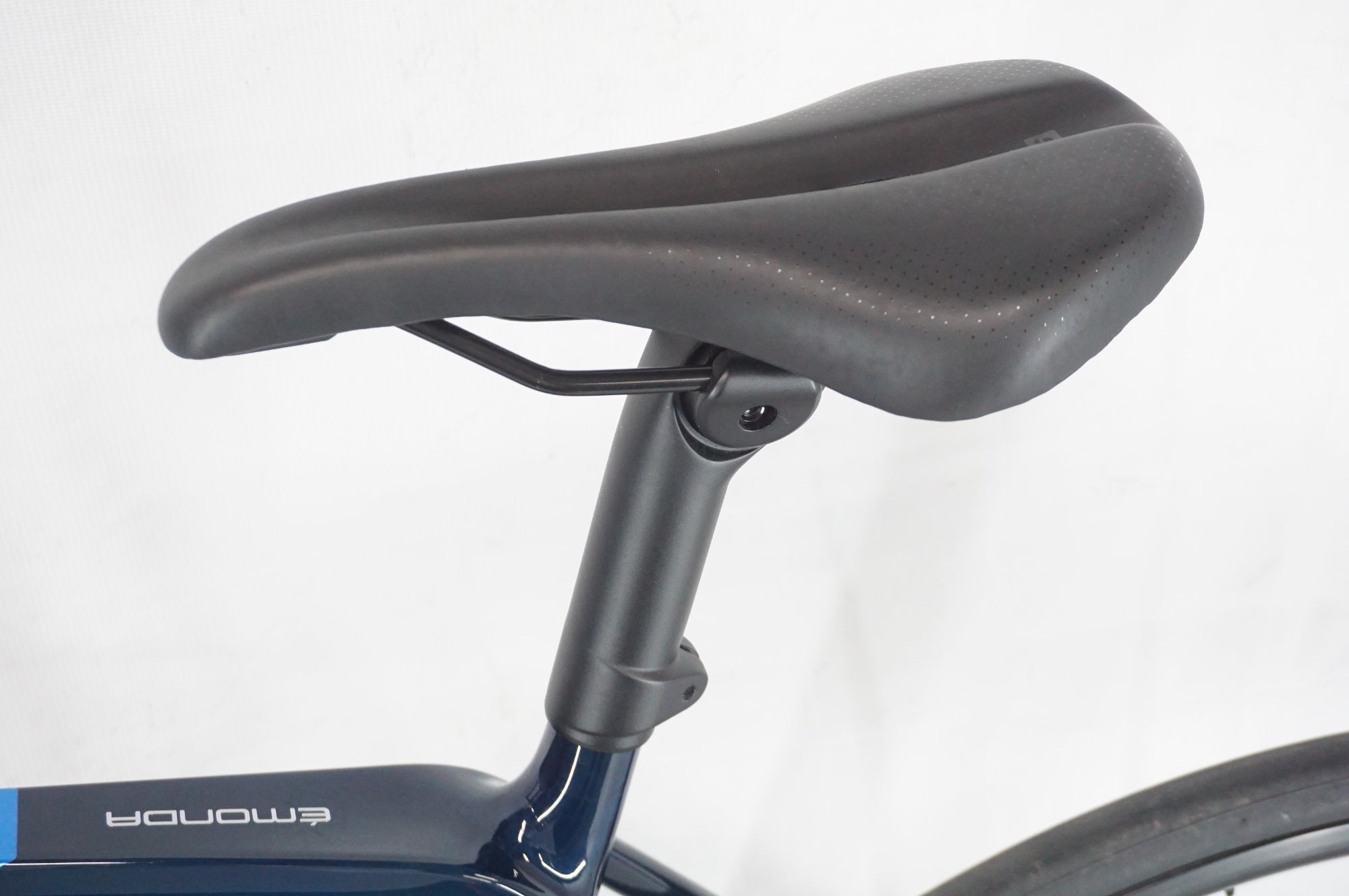 TREK 「トレック」 EMONDA SL5 DISC 2022年モデル ロードバイク / 阪急