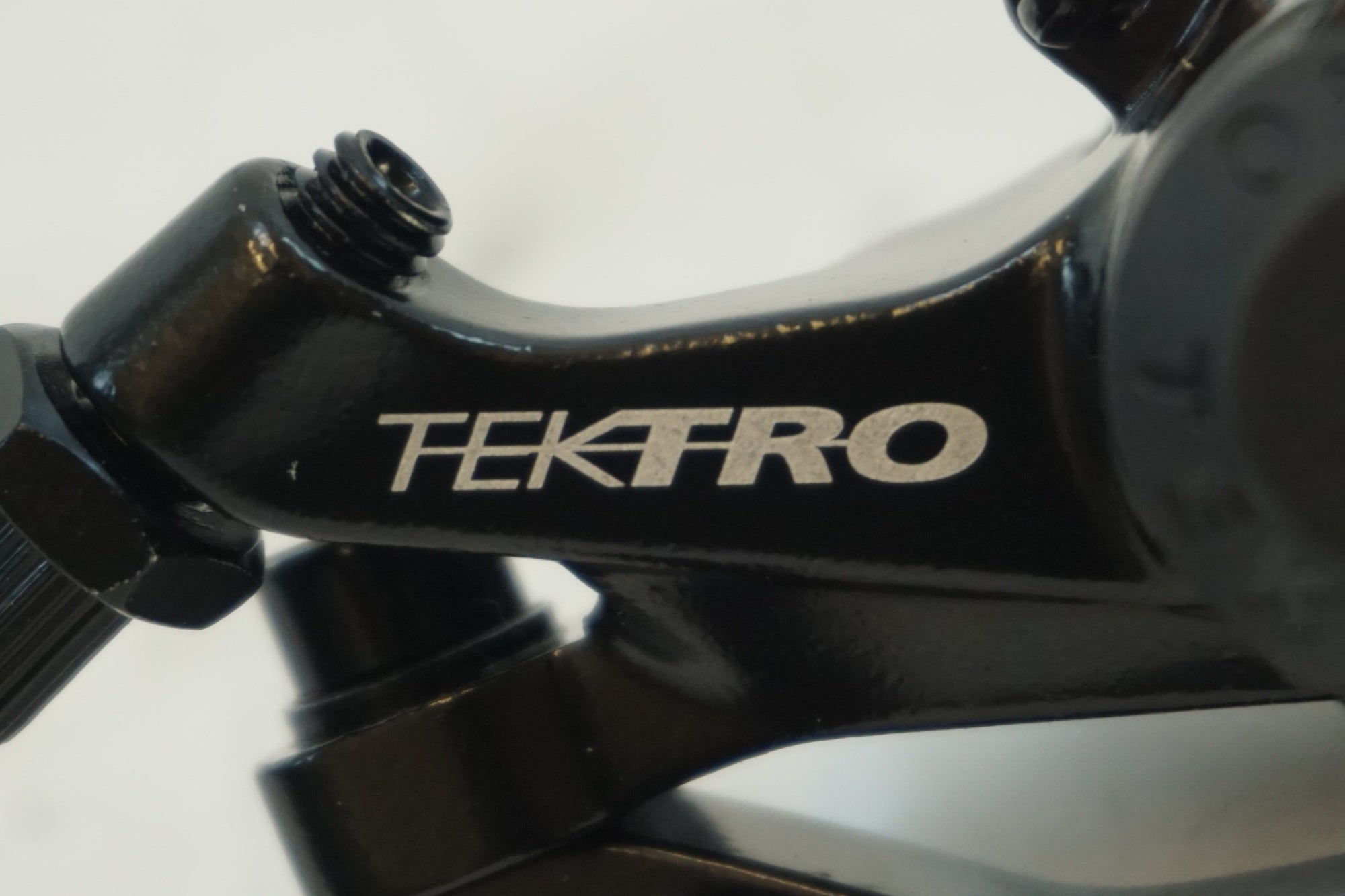 TEKTRO 「テクトロ」 MD-M280 ブレーキキャリパーセット / 有明ガーデン店