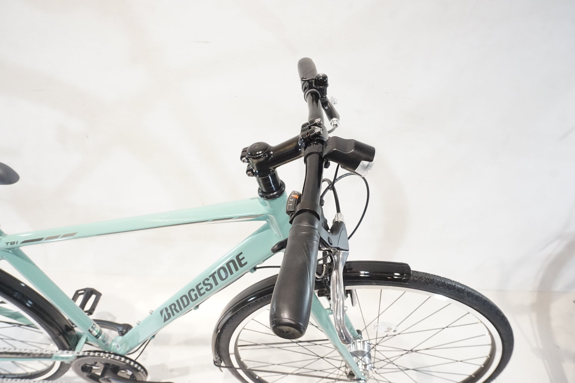 BRIDGESTONE 「ブリヂストン」 TB1 2025年モデル クロスバイク / 横浜