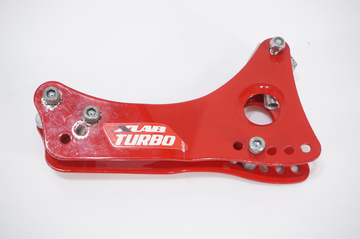 XLAB 「エックスラボ」 TURBO WING-REAR ボトルケージマウント / AKIBA店
