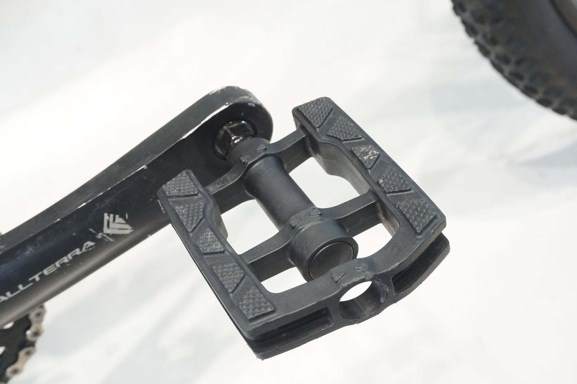 GT 「ジーティー」 AVALANCHE ELITE 2022年モデル マウンテンバイク / 横浜戸塚店