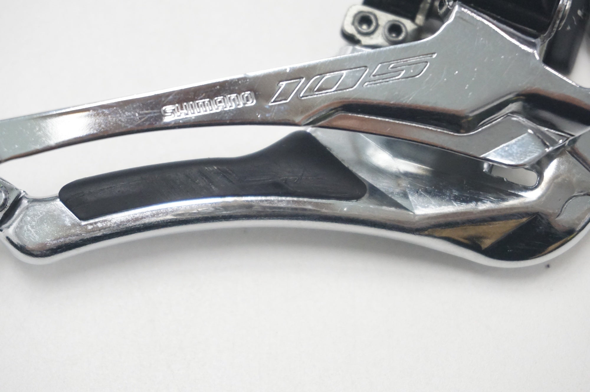 SHIMANO 「シマノ」 105 FD-R7000 フロントディレイラー / 福岡店