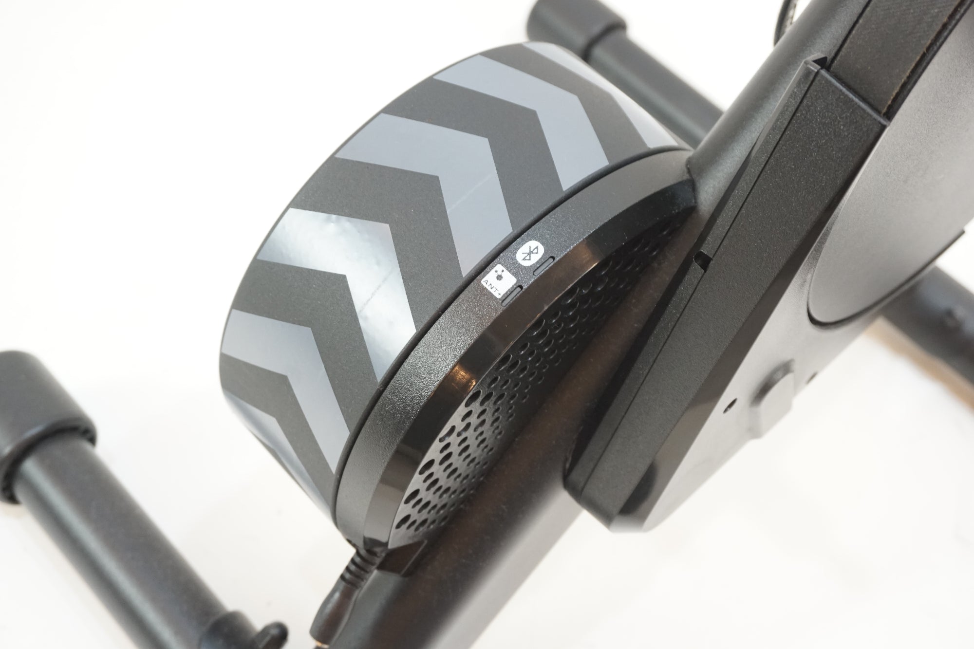 WAHOO/ワフー KICKR CORE WF123 サイクルトレーナー WAHOO 「ワフー」 KICKR CORE WF123 サイクルトレーナー / バイチャリ