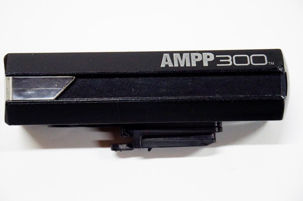 CATEYE 「キャットアイ」 AMPP300 フロントライト / 名古屋大須店