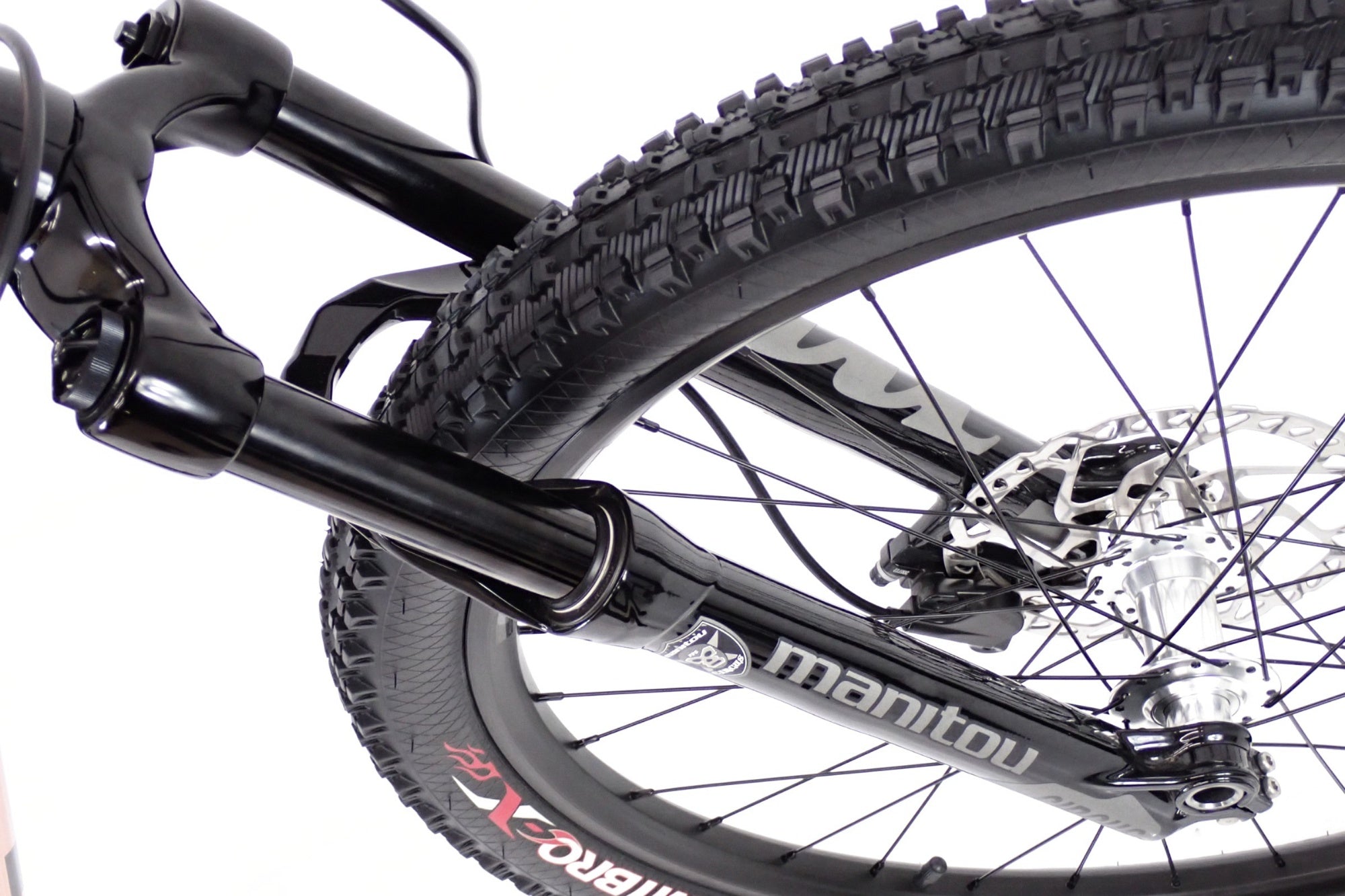 GT 「ジーティー」 LABOMBA PRO 2024年モデル マウンテンバイク / 伊勢崎店