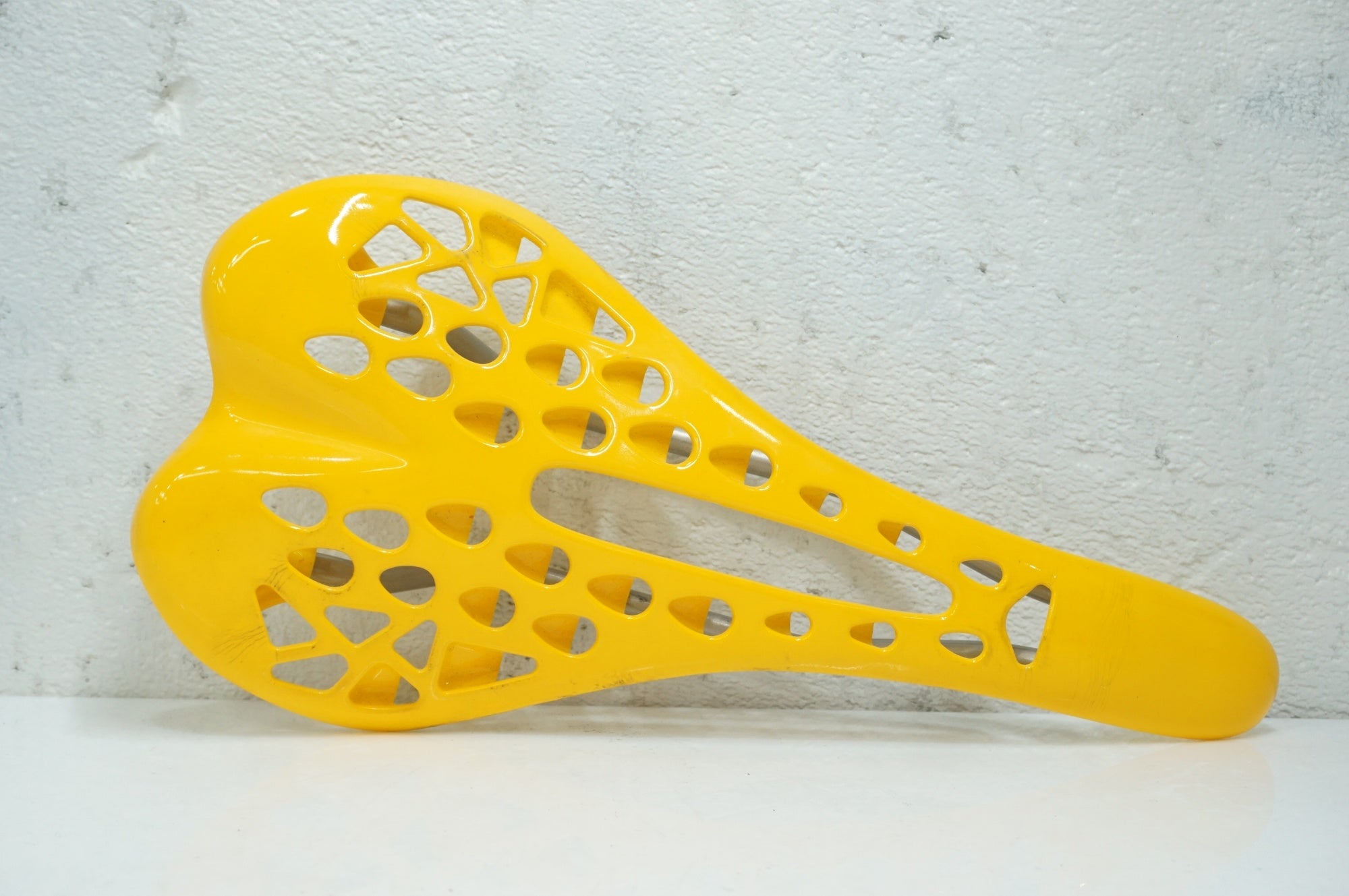 EVEDIO 「エヴァディオ」 AIR-FIT CR-MO 171g サドル / 大宮店