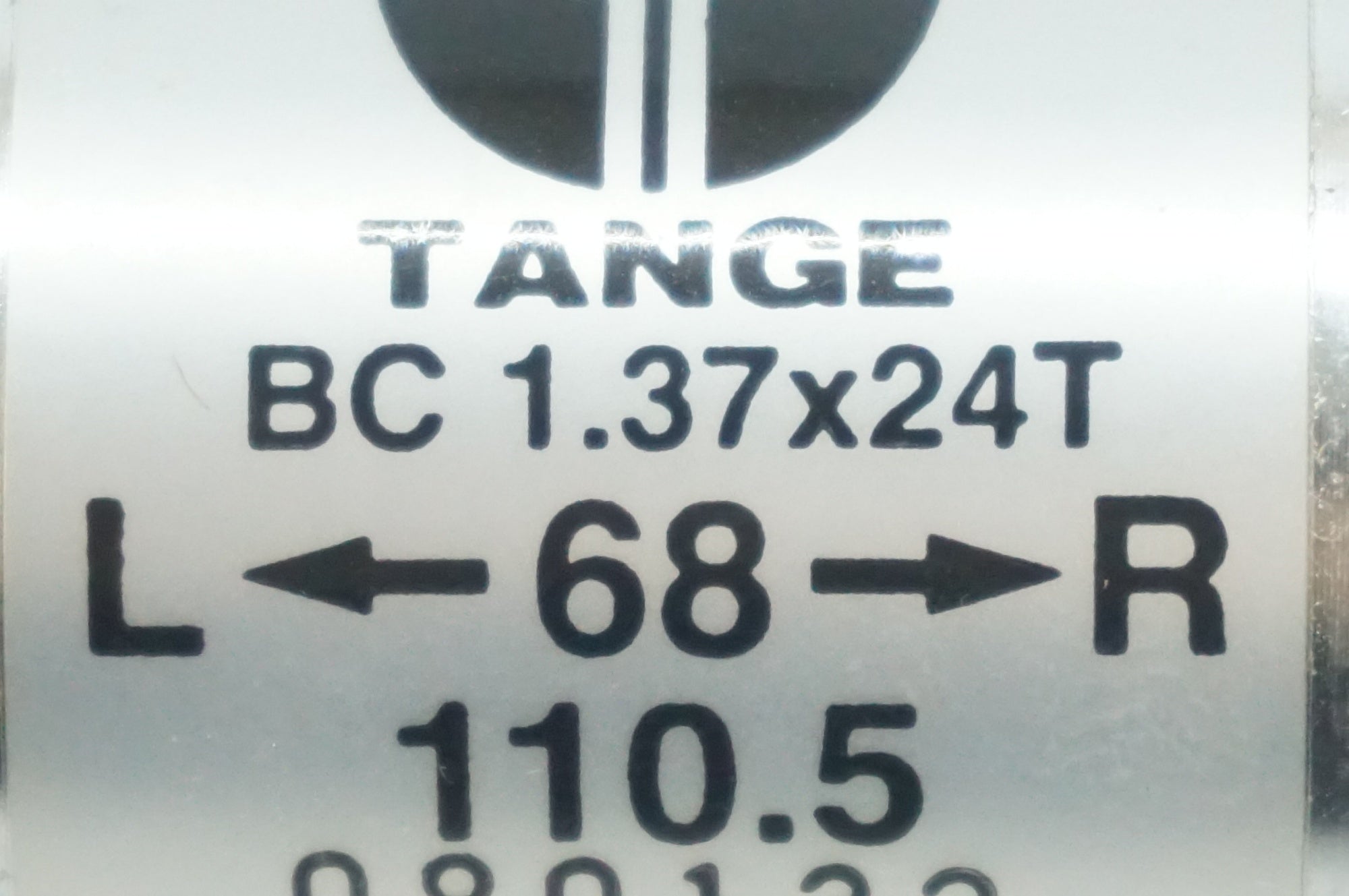 TANGE 「タンゲ」 LN7922 ボトムブラケット / 福岡店