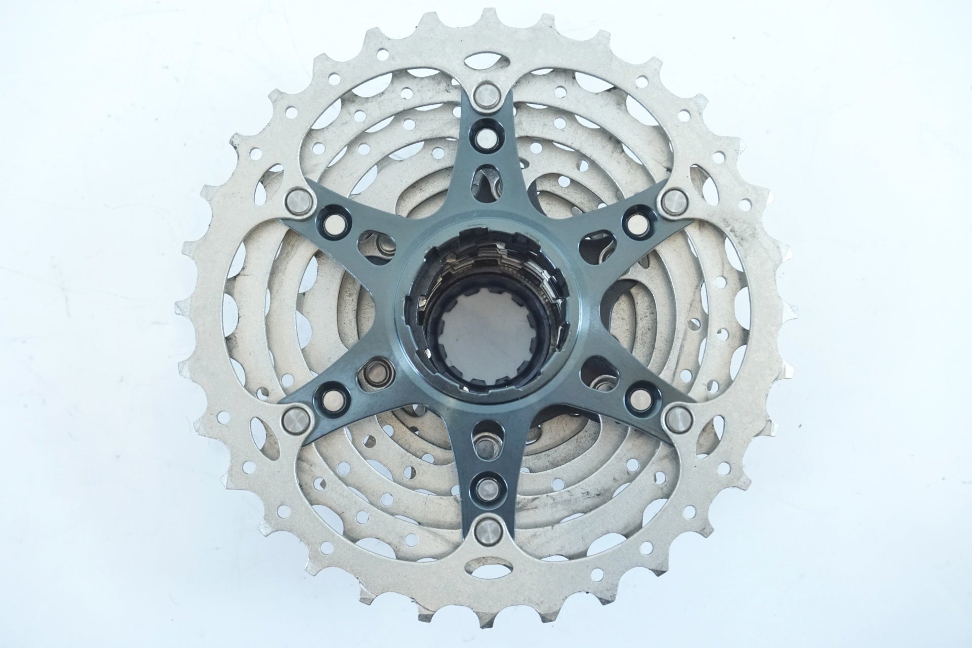 シマノ　スプロケット　ULTAGRA CS-R8000 11-32t　美品☆ SHIMANO 「シマノ」 ULTEGRA CS-R8000 11-32T スプロケット / 有明