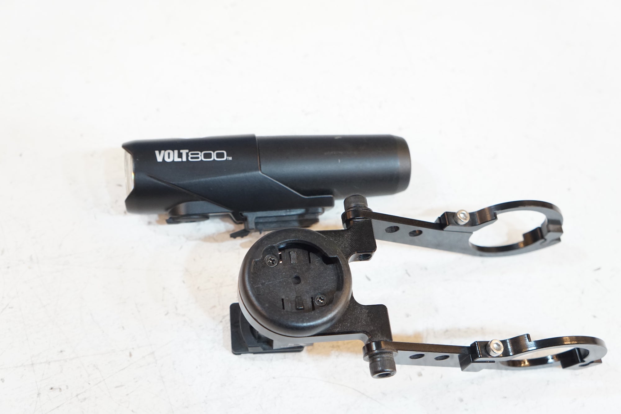 CATEYE 「キャットアイ」 VOLT800 フロントライト / バイチャリ浦和ベース