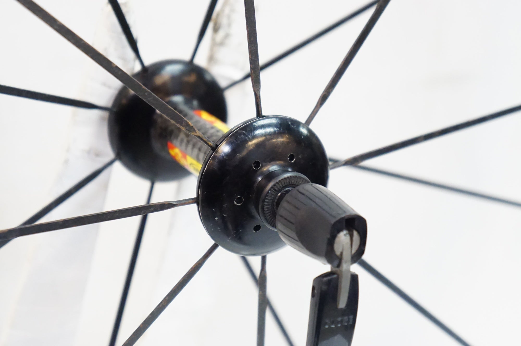 MAVIC 「マヴィック」 COSMIC CARBONE 40 C シマノ 11速 ホイールセット / 熊谷本店