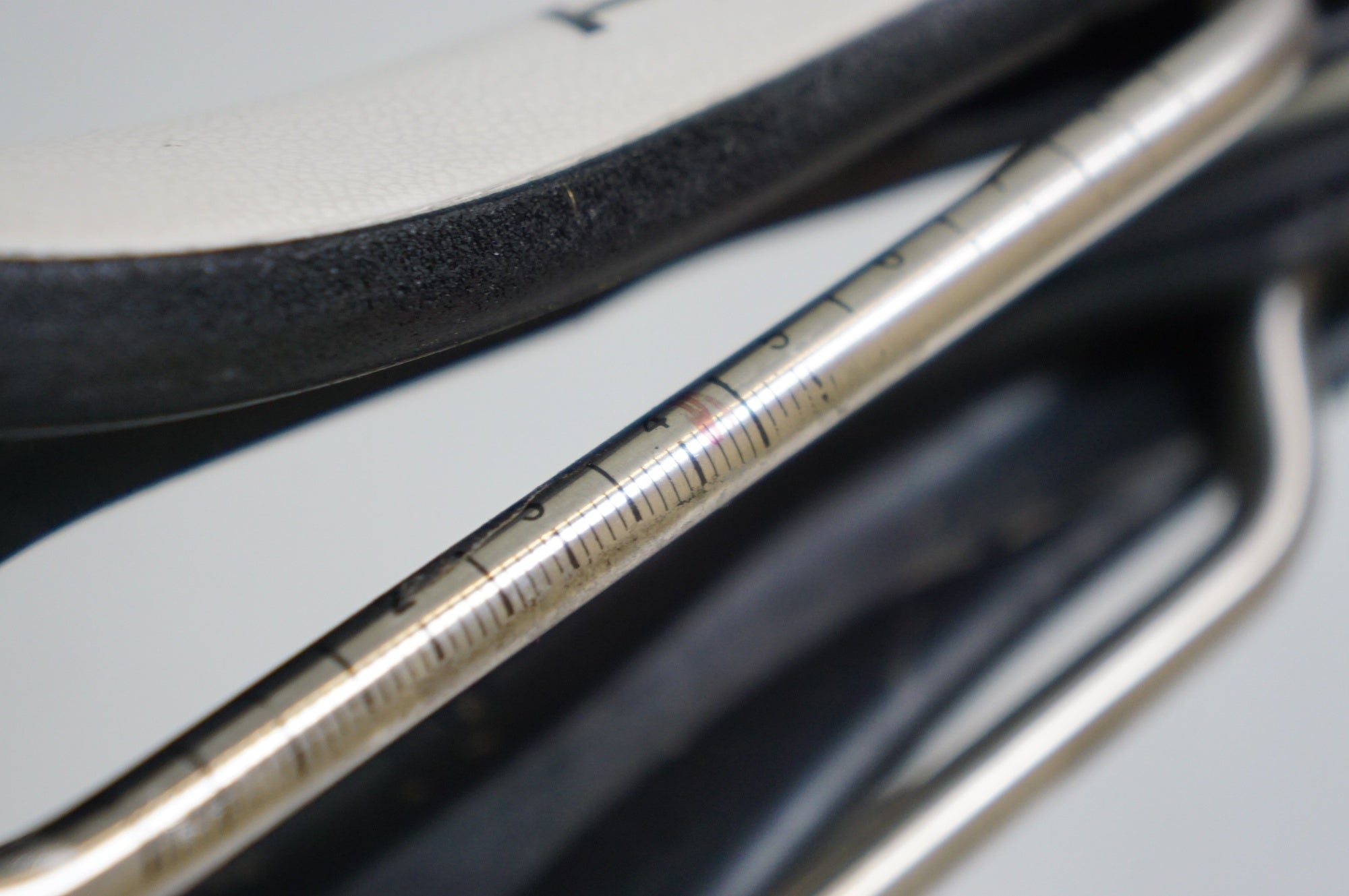 SELLE SMP 「セラエスエムピー」 HELL サドル / 熊谷本店