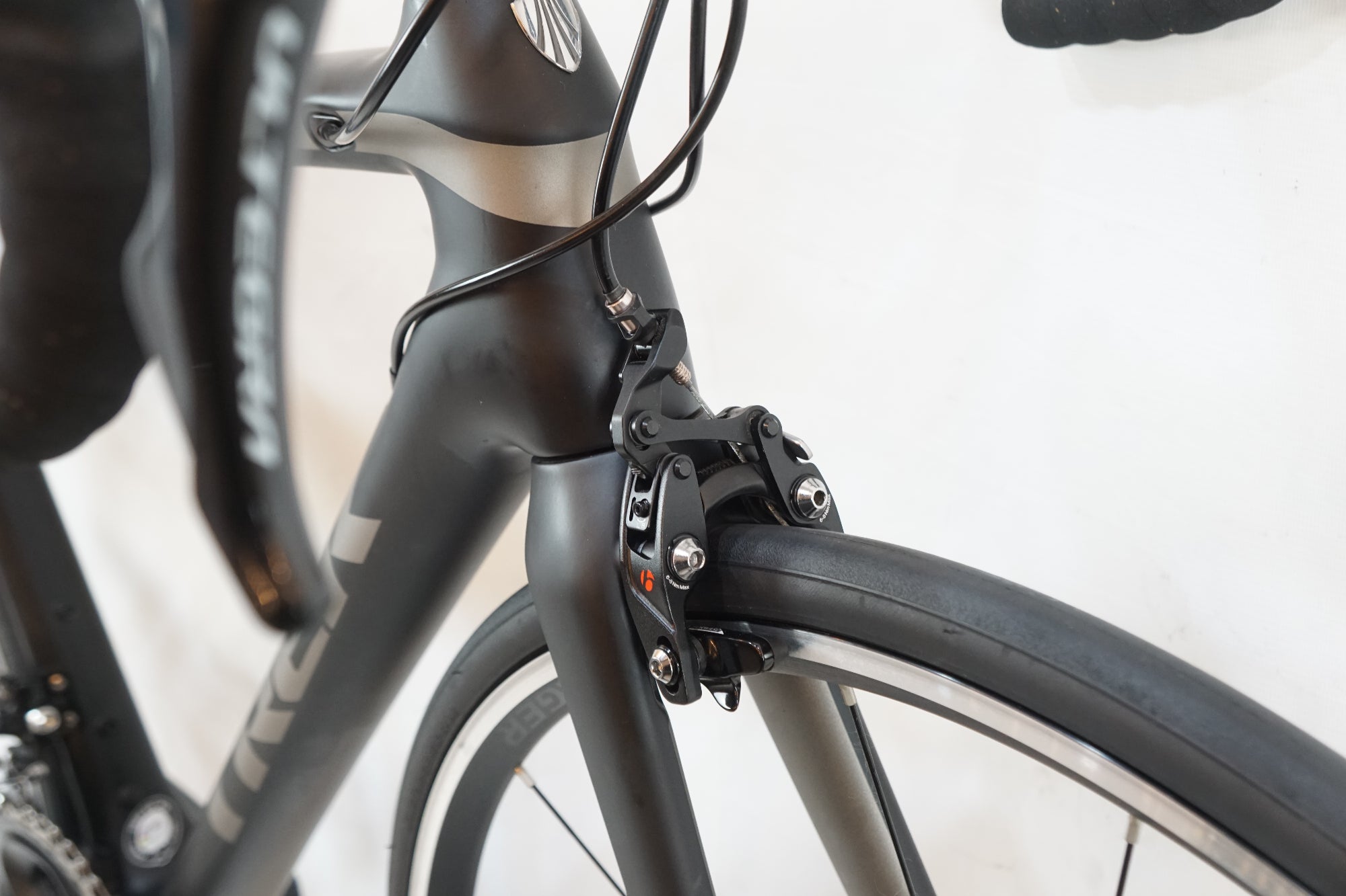 TREK 「トレック」 EMONDA SL 6 2019年モデル ロードバイク / バイチャリ浦和ベース