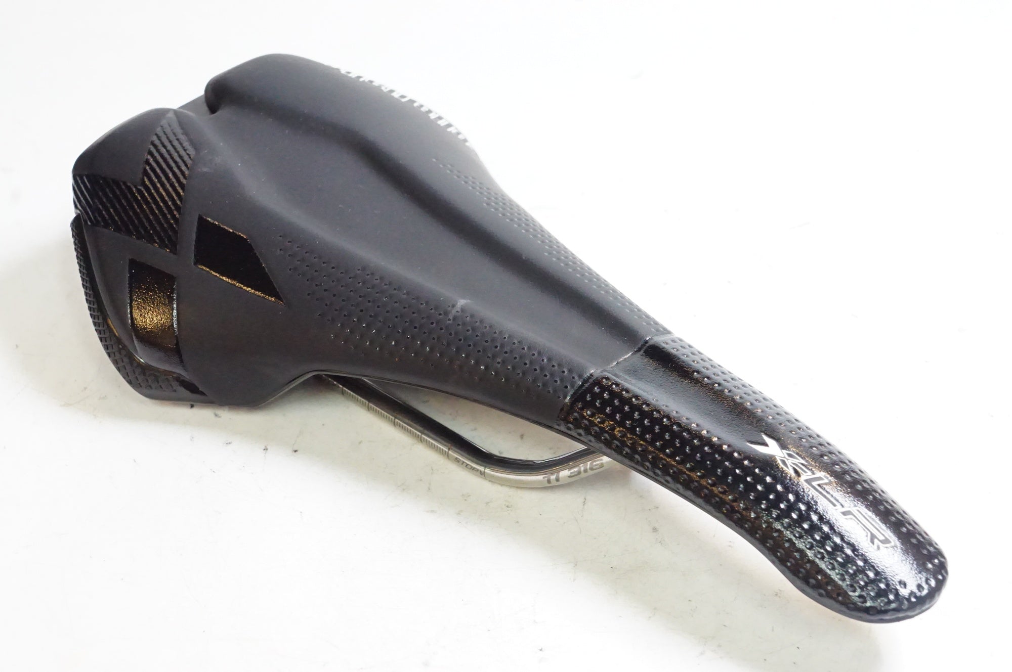 SELLE ITALIA 「セライタリア」 X-LR サドル / 熊谷本店