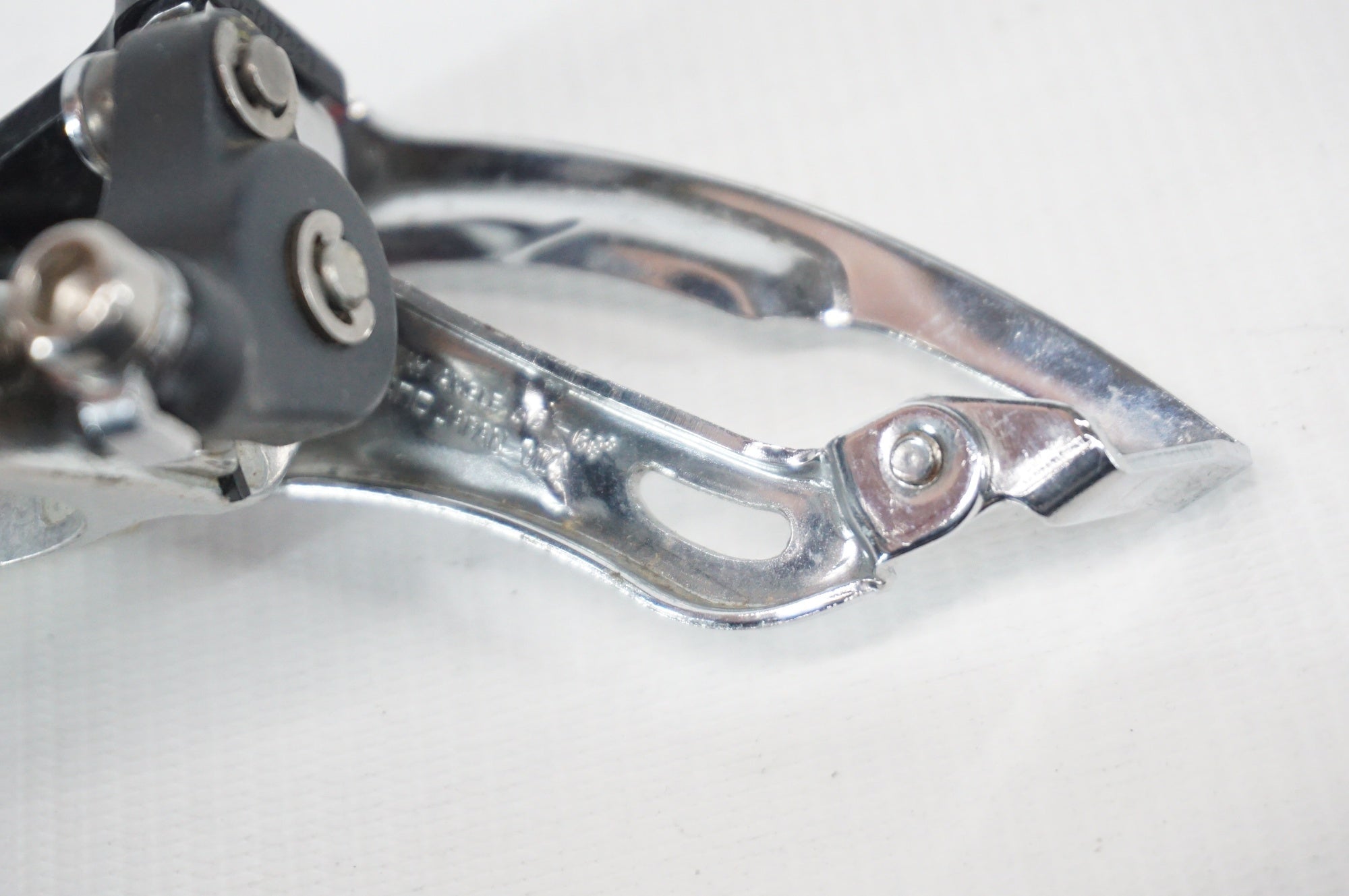 SHIMANO 「シマノ」 DEORE XT FD-M739 フロントディレイラー / 阪急