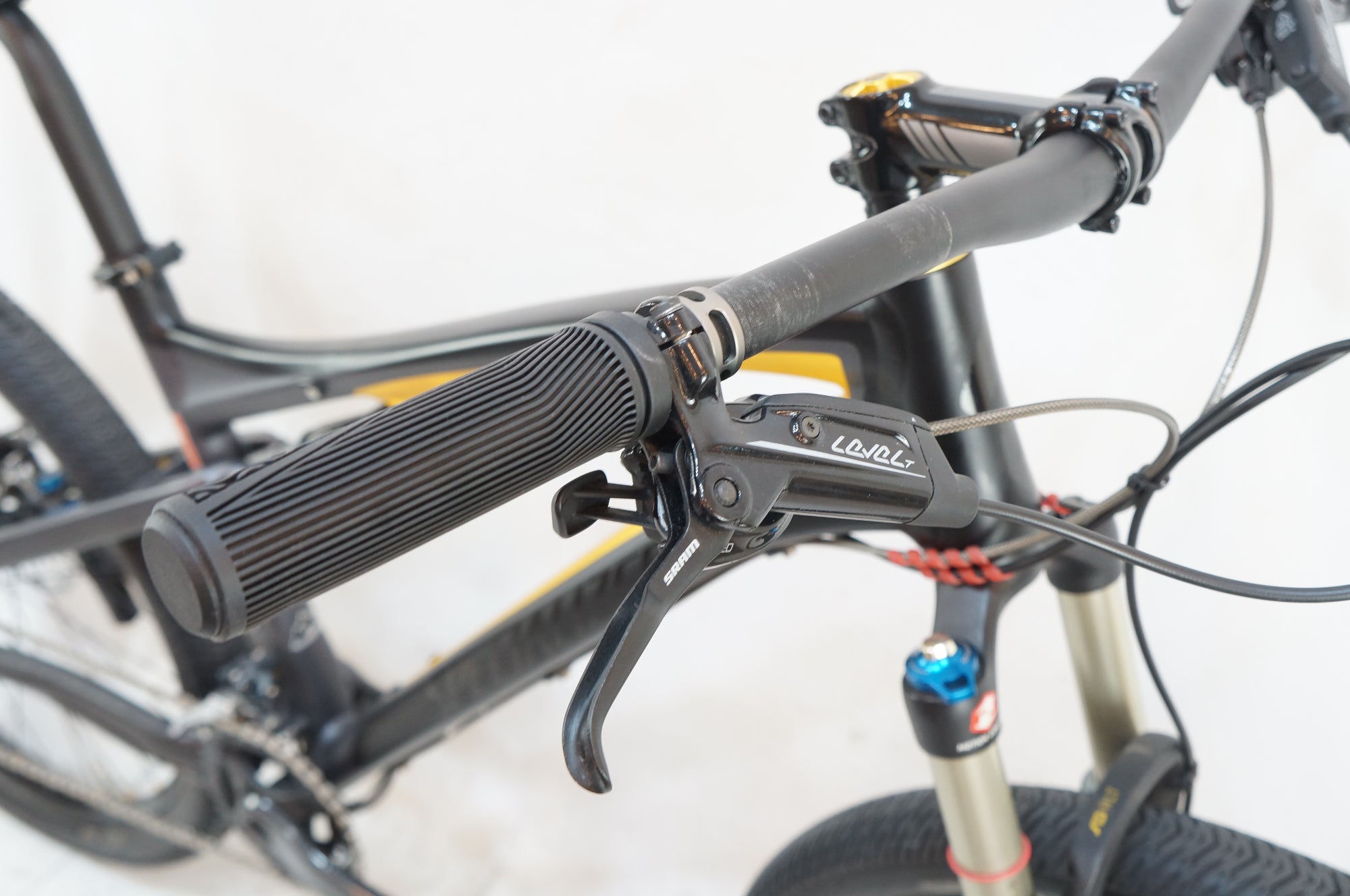 SPECIALIZED 「スペシャライズド」 EPIC EXPERT EVO 2011年モデル 