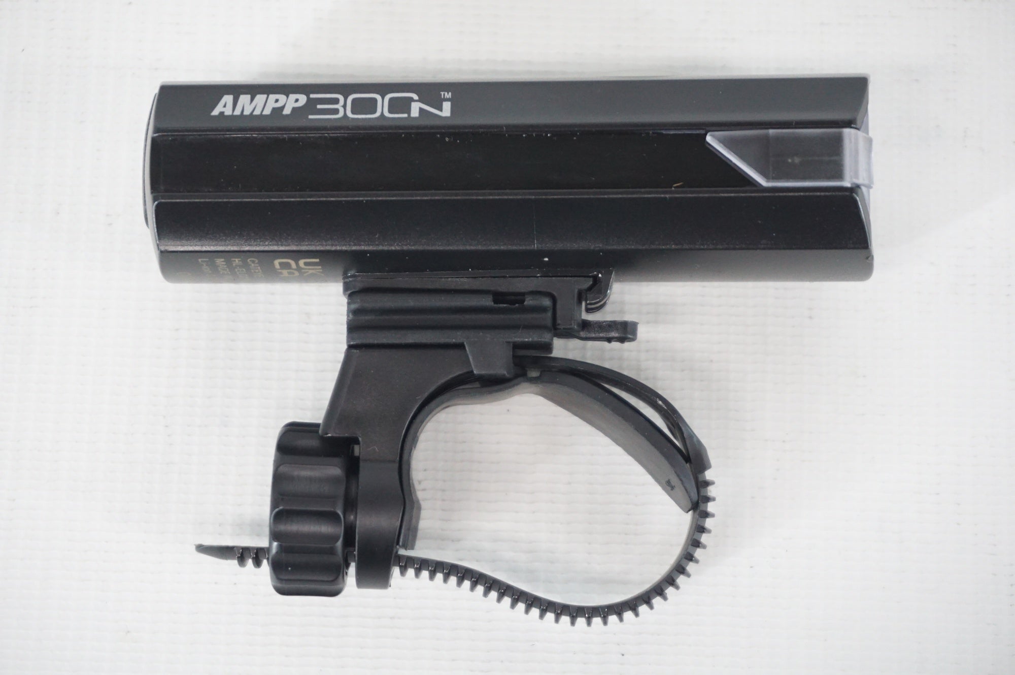 CATEYE 「キャットアイ」 AMPP300N フロントライト / 阪急塚口店