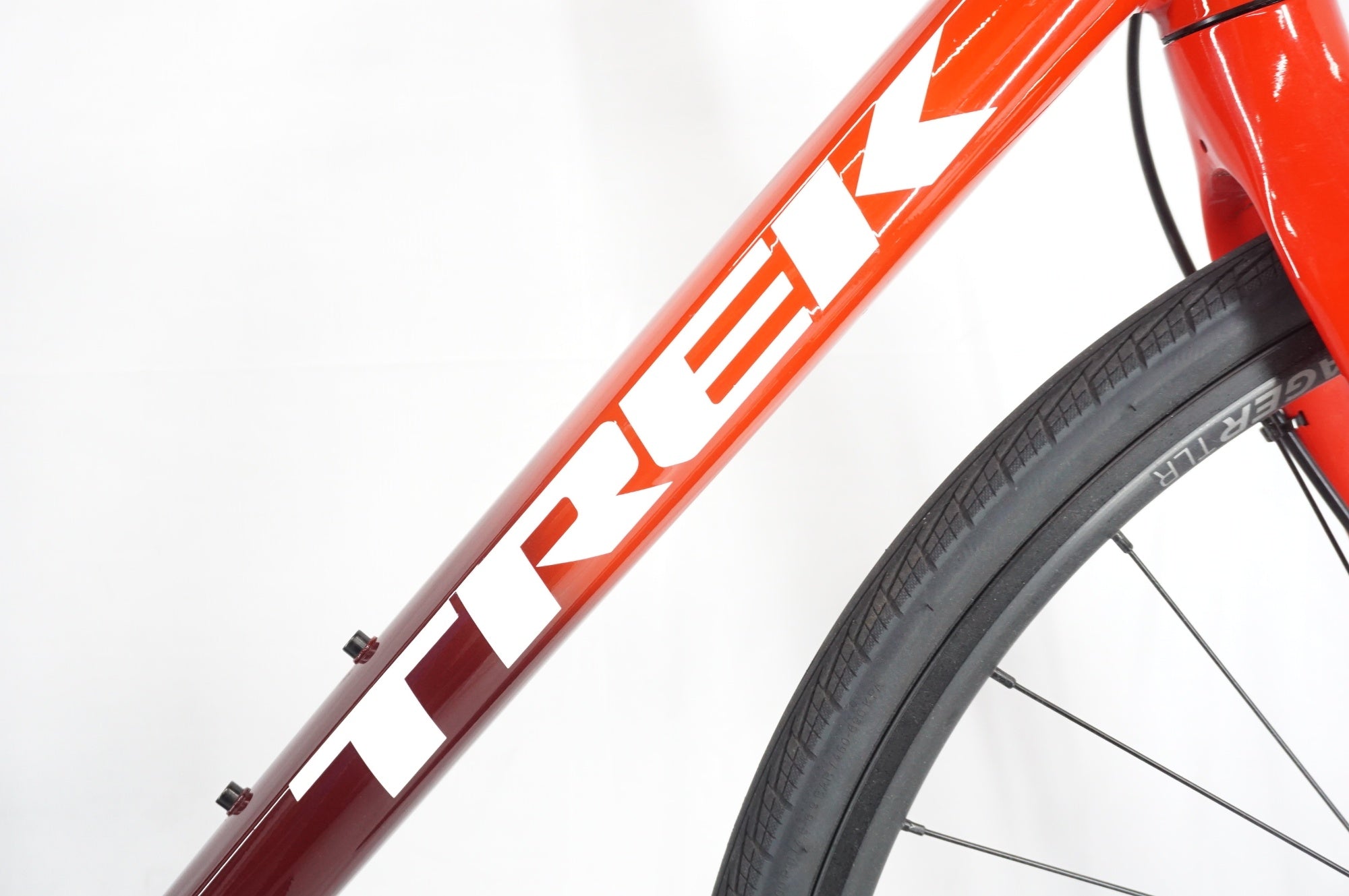 TREK 「トレック」 FX3 DISC 2022年モデル クロスバイク / 阪急塚口店