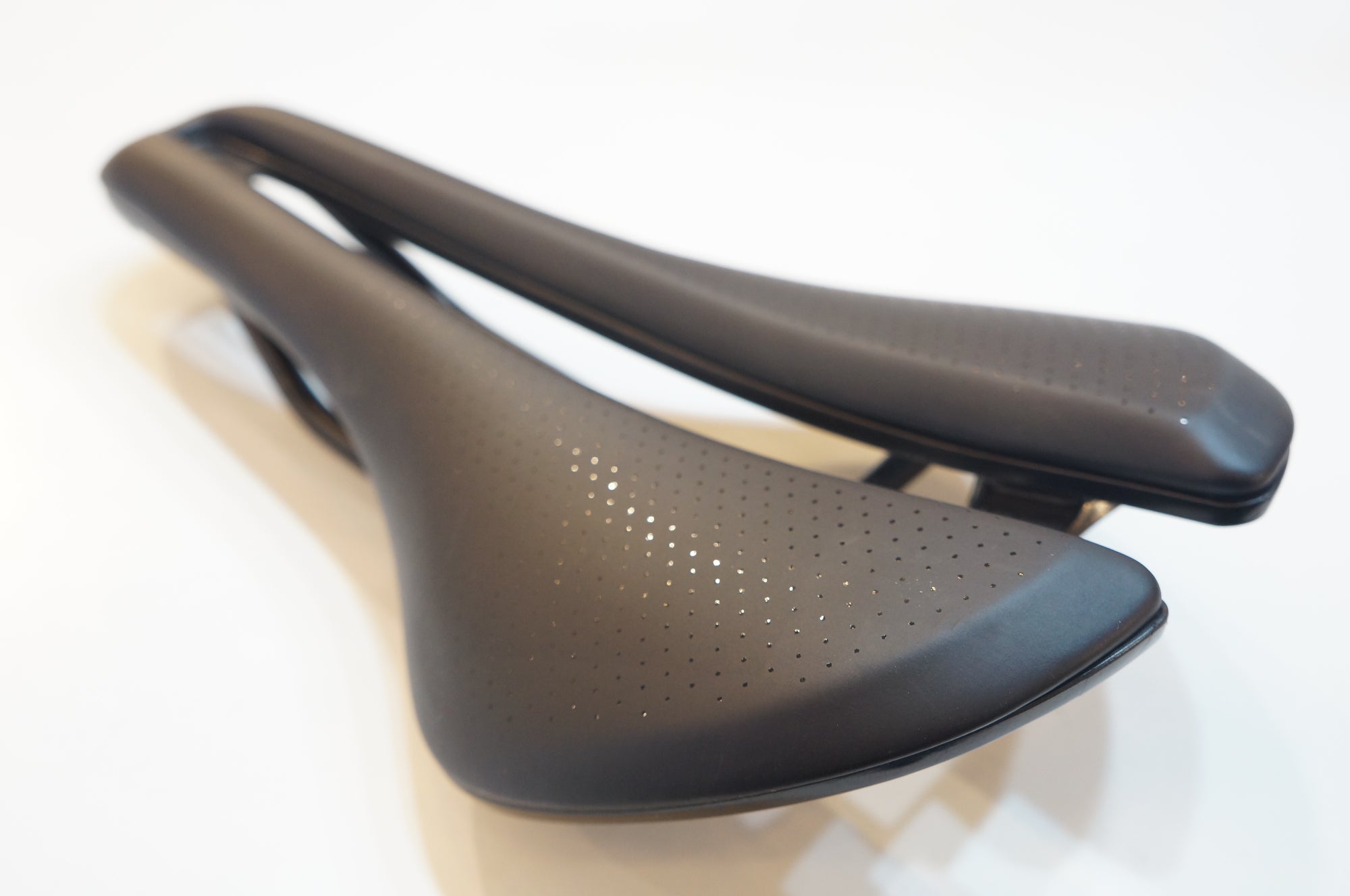 BONTRAGER 「ボントレガー」 AEOLUS COMP サドル / バイチャリ浦和