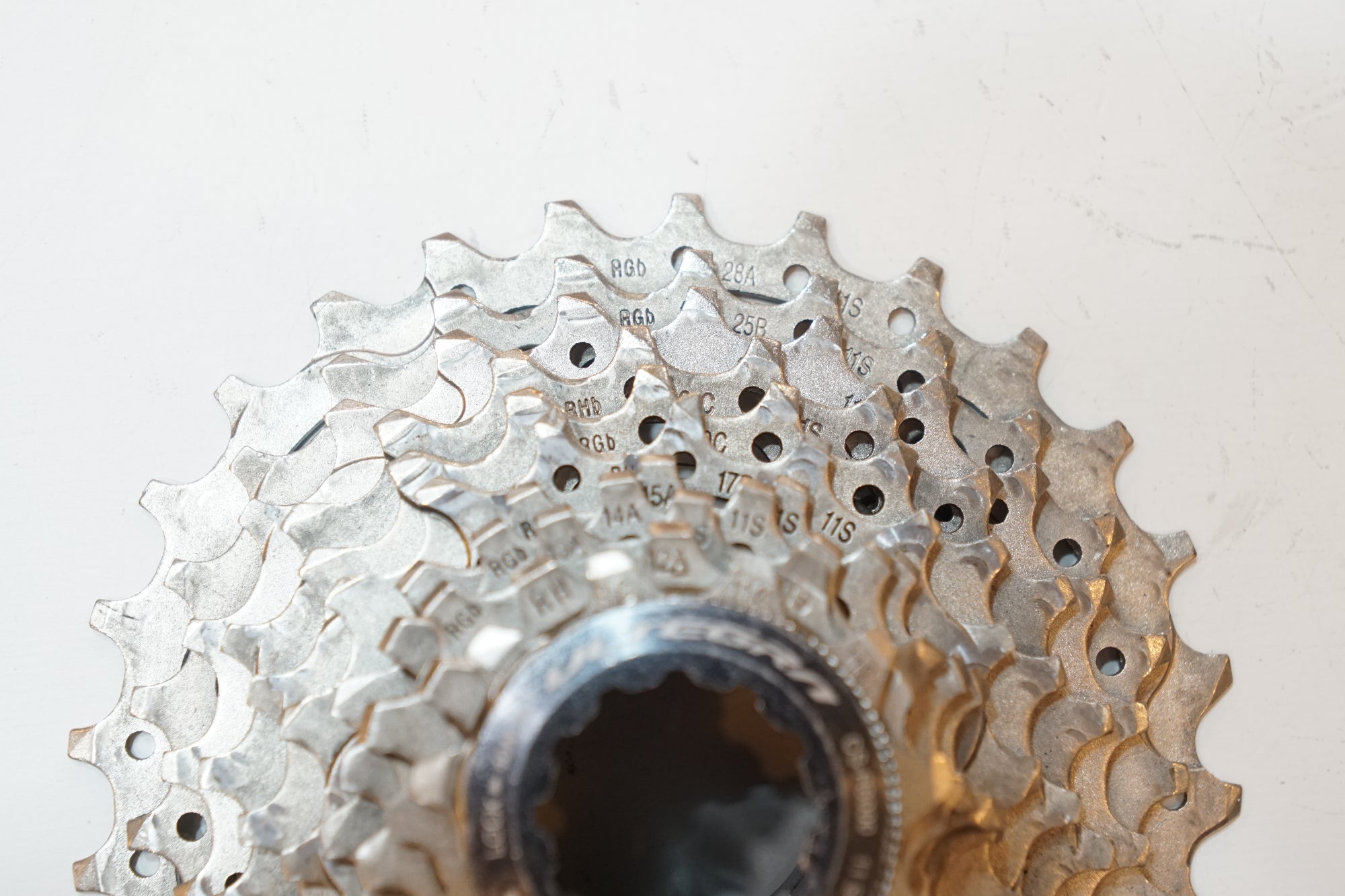 SHIMANO 「シマノ」 ULTEGRA CS-R8000 11-28T スプロケット / バイチャリ浦和ベース