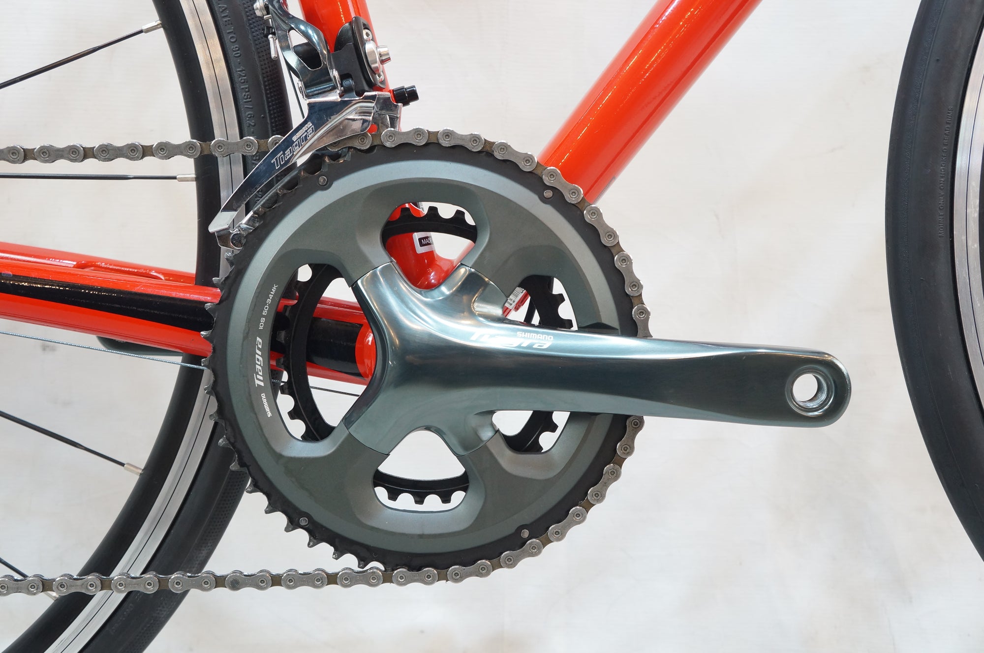 TREK 「トレック」 EMONDA ALR4 2019年モデル ロードバイク / バイチャリ浦和ベース