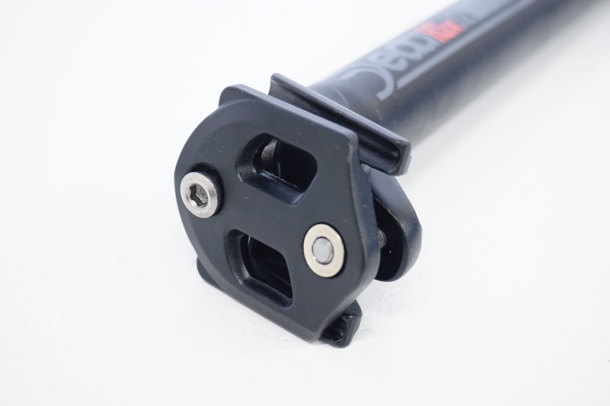 DEDA 「デダ」 RS×02 2014 ALLOY φ31.6 300mm シートポスト / 浜松店