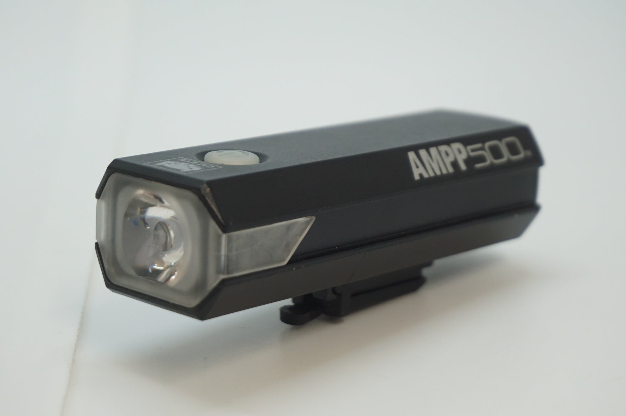 CATEYE 「キャットアイ」 AMMP500 フロントライト / 福岡店