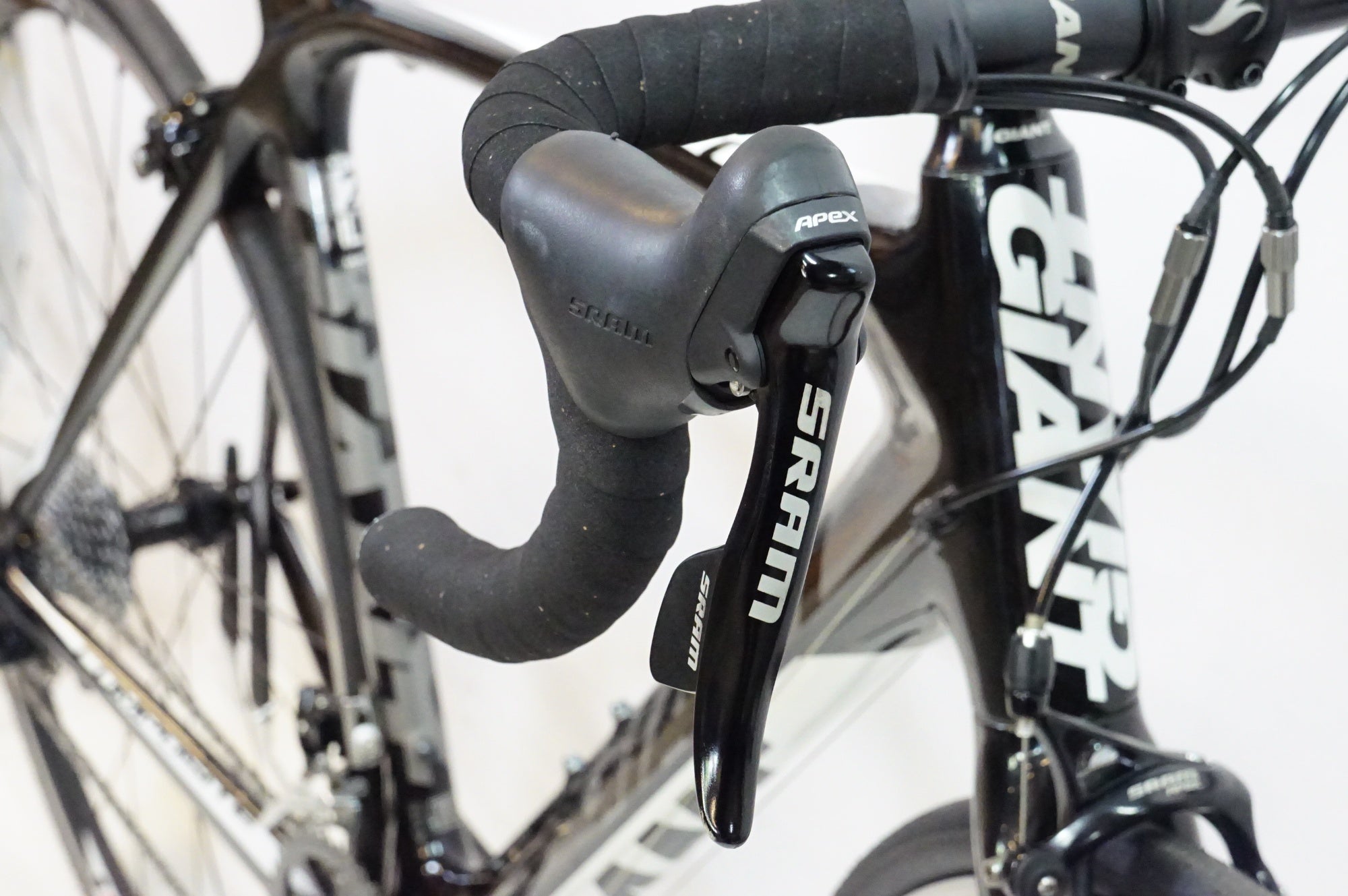 【引取限定】GIANT TCR COMPOSITE 2 ロードバイク GIANT TCR COMPOSITE 2 ロードバイク 買取致しました｜愛品館