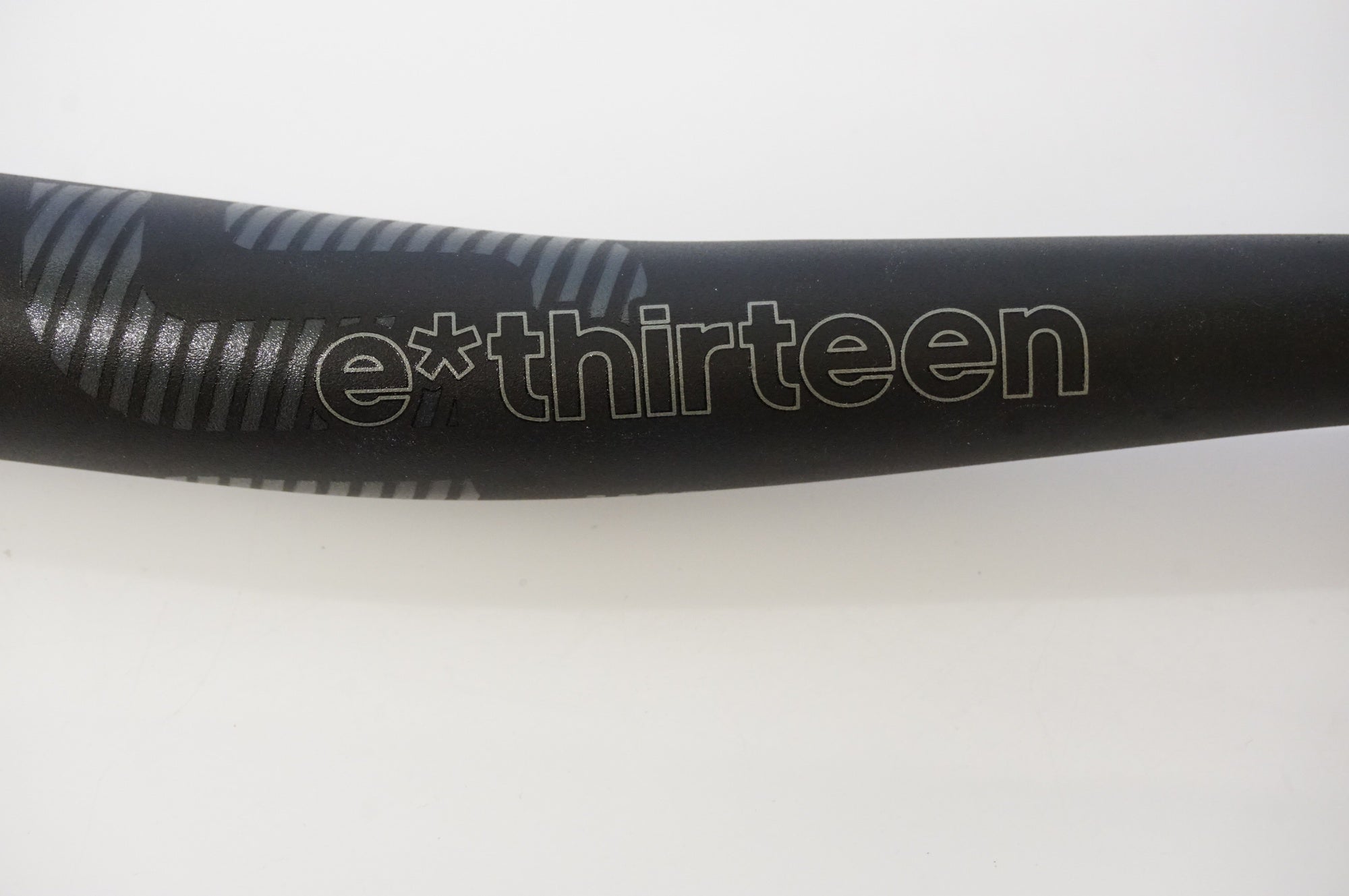E THIRTEEN 「イーサーティーン」  PLUS φ35 800mm ライザーバー  / 浜松店