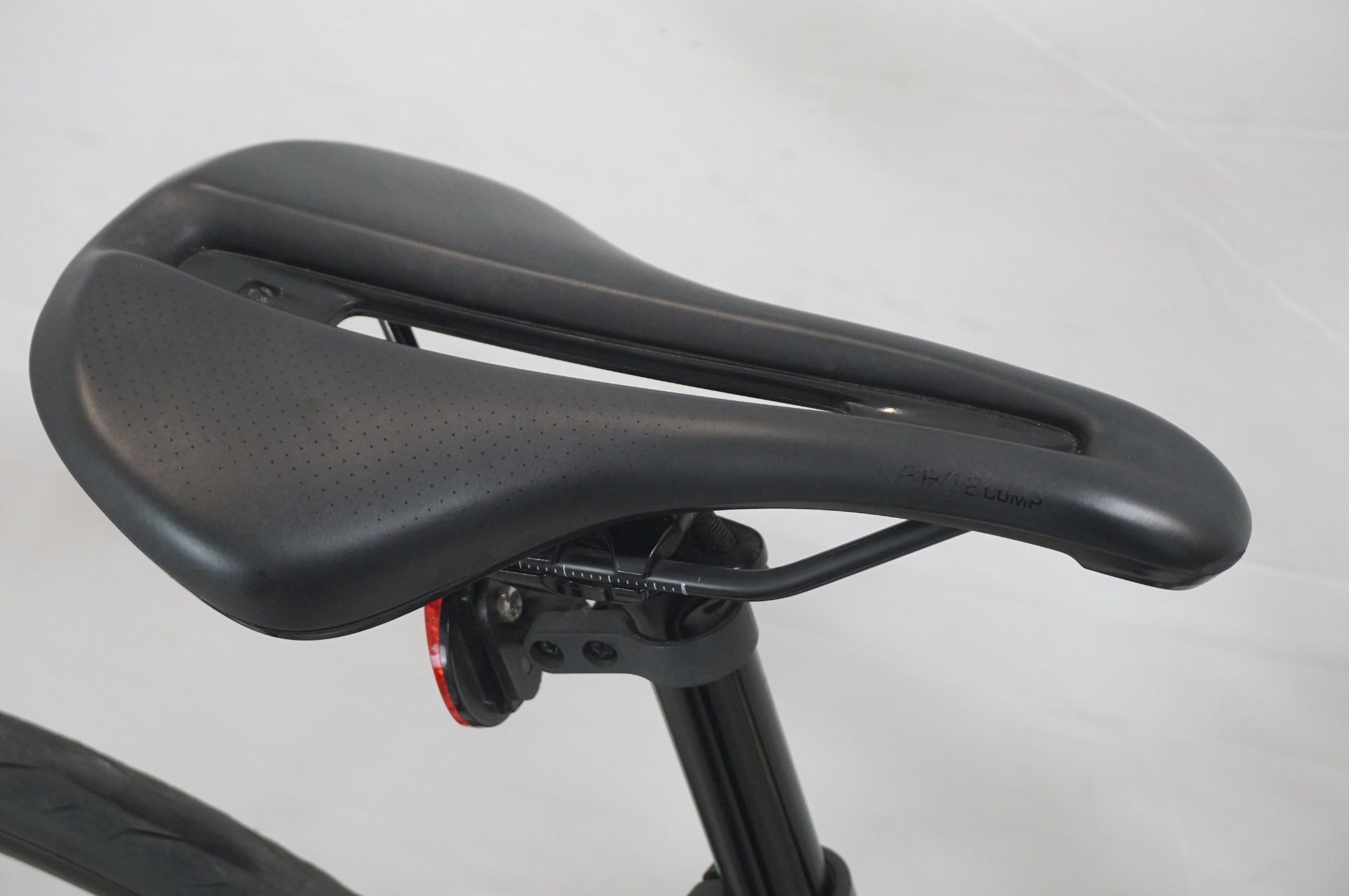 TREK 「トレック」 DOMANE AL2 GEN3 2021-2022年モデル ロードバイク