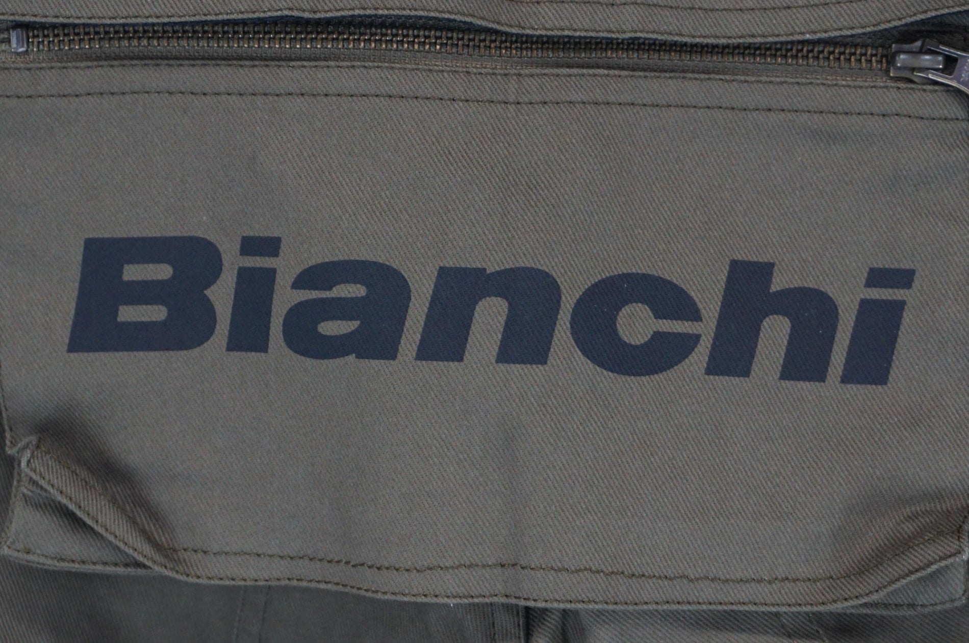 BIANCHI 「ビアンキ」 Mサイズ カーゴパンツ / 阪急塚口店