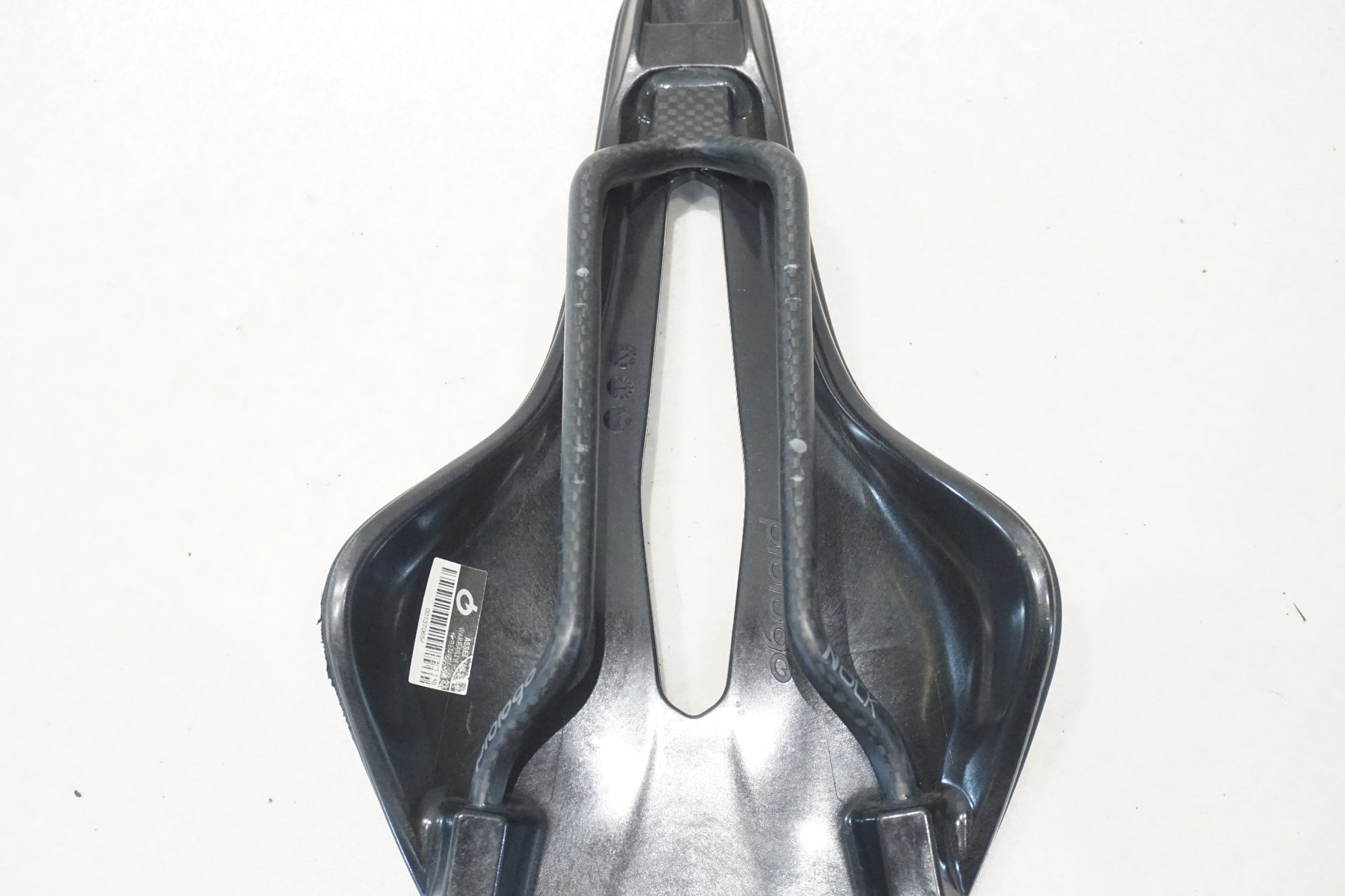 PROLOGO 「プロロゴ」 NAGO R4 PAS 3D NACK カーボンレール サドル