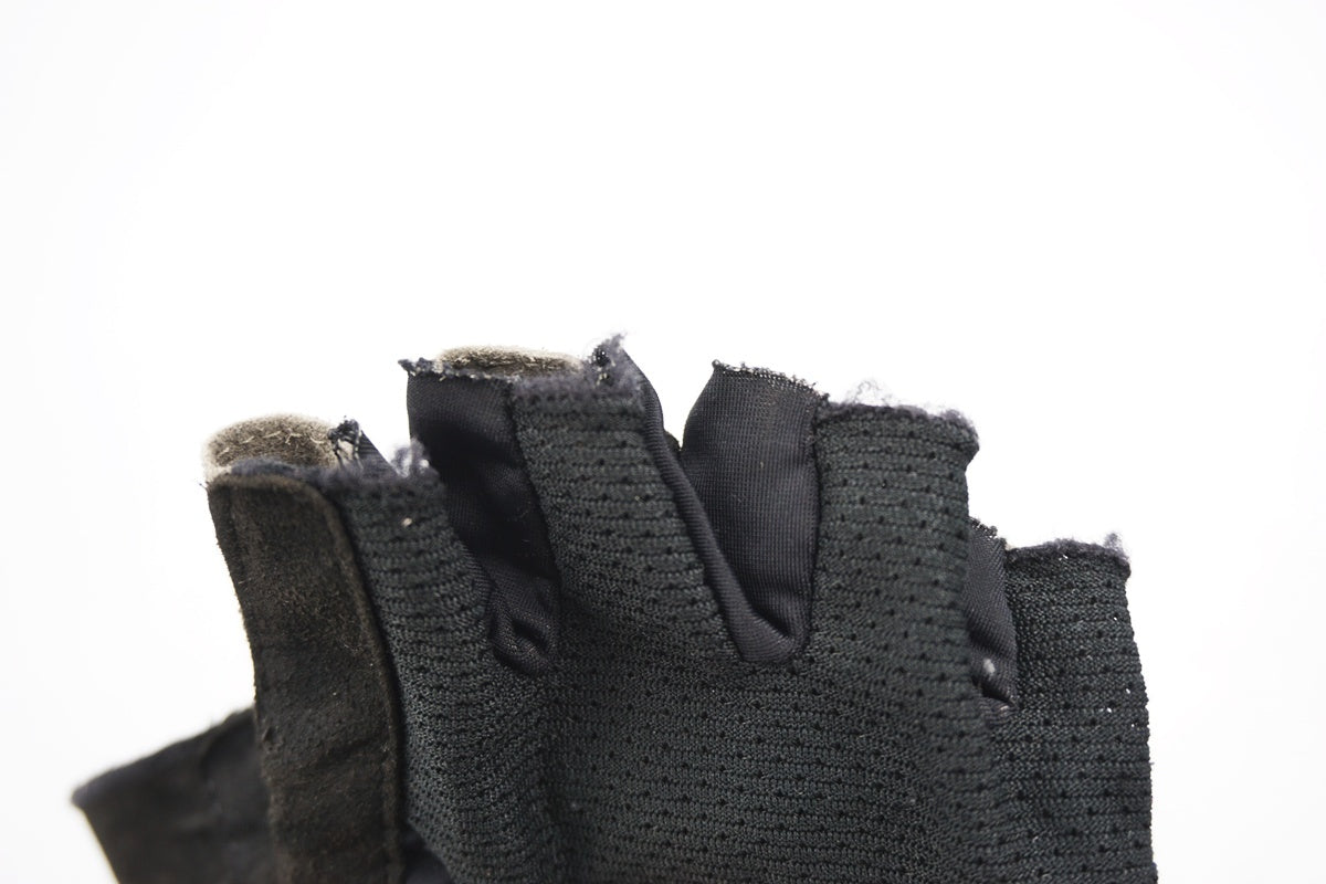 CASTELLI 「カステリ」 Mサイズ 指切グローブ / 奈良店