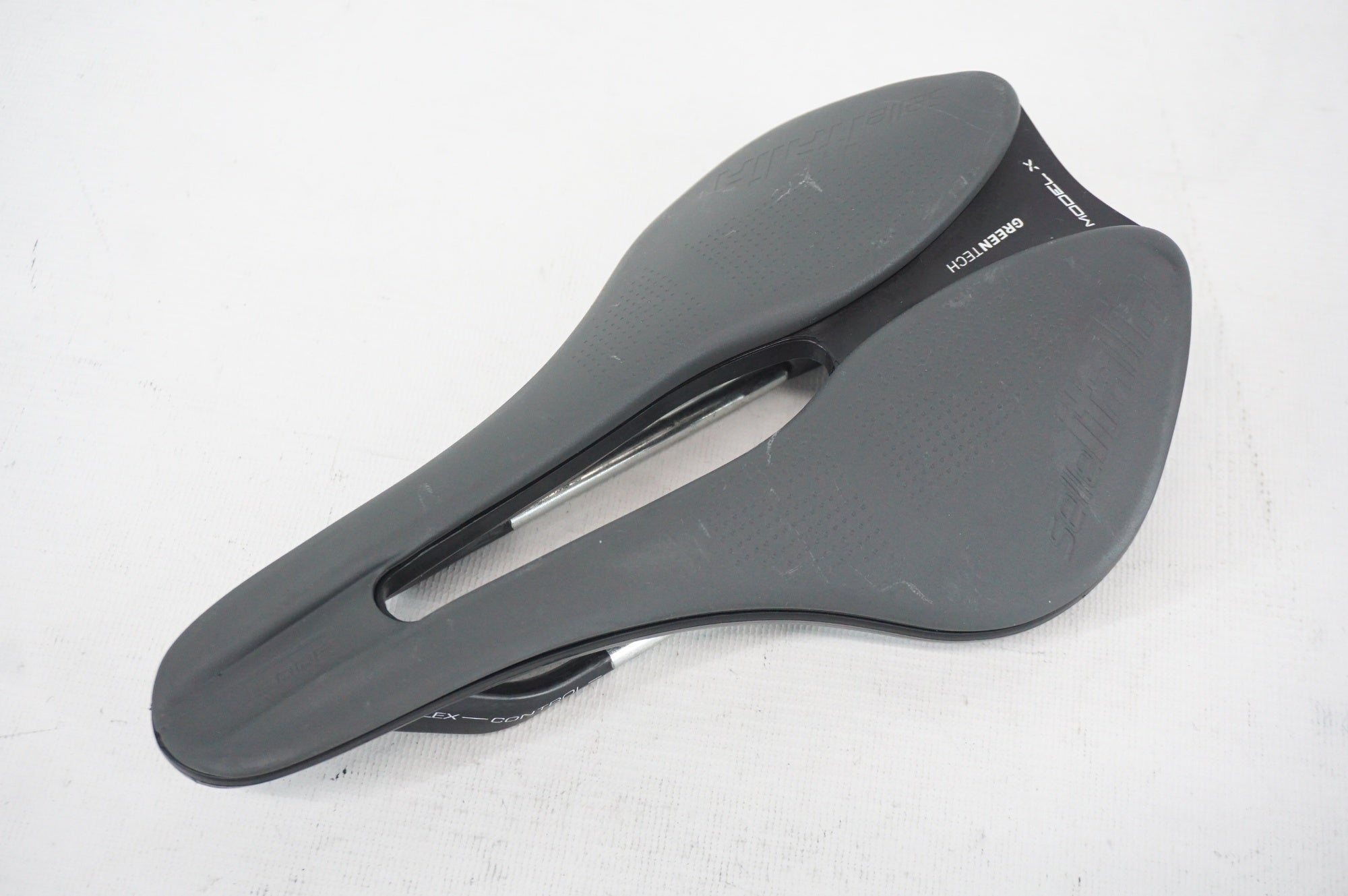 SELLE ITALIA 「セライタリア」 MODEL X GREENTECH サドル / 阪急塚口店