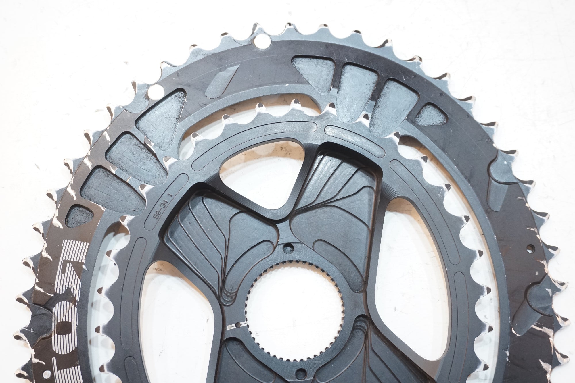 ROTOR 「ローター」 OVAL CHAIN RINGS 50-34T チェーンリング