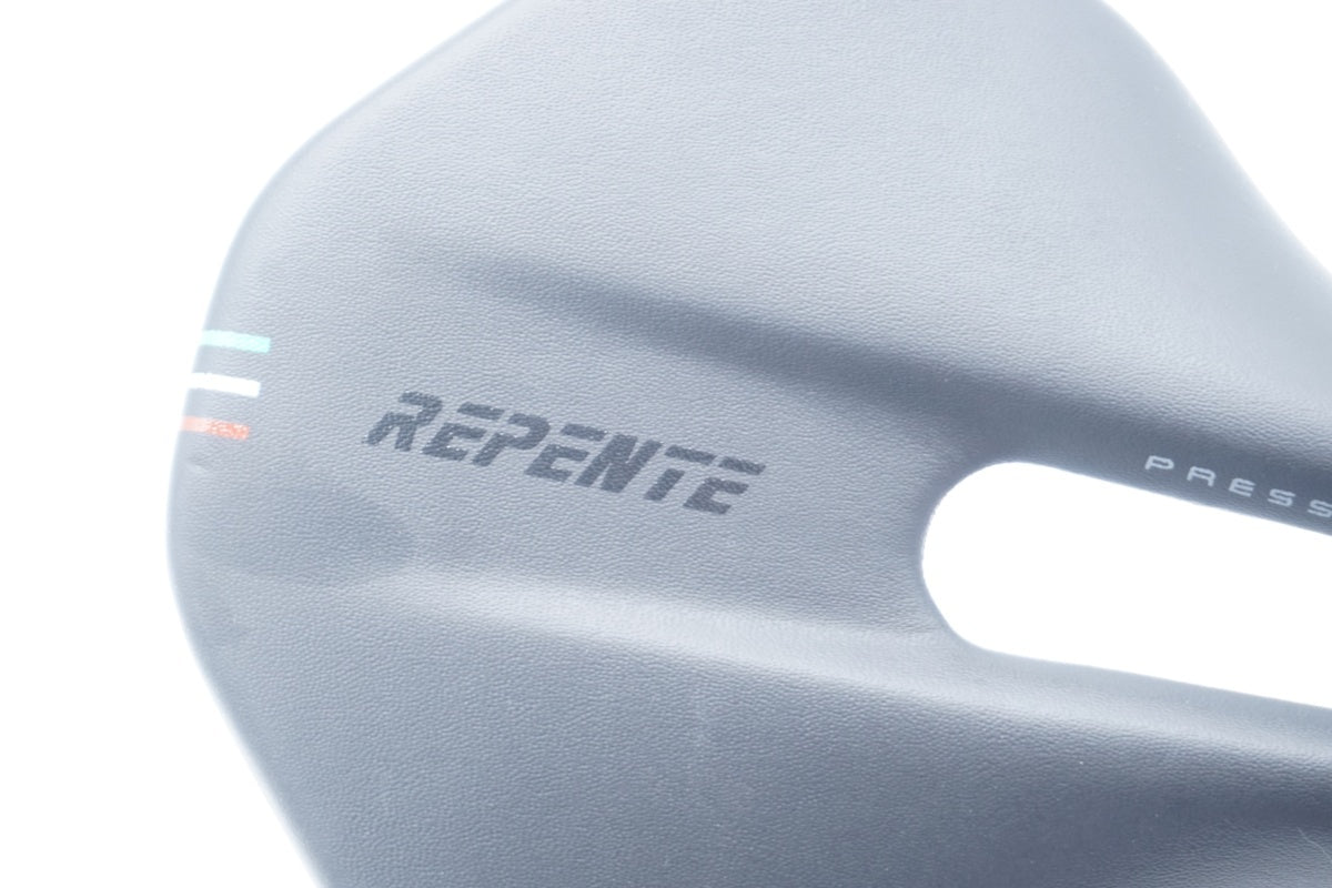 REPENTE 「レペンテ」 QUASAR 2.0 サドル / 滋賀大津店